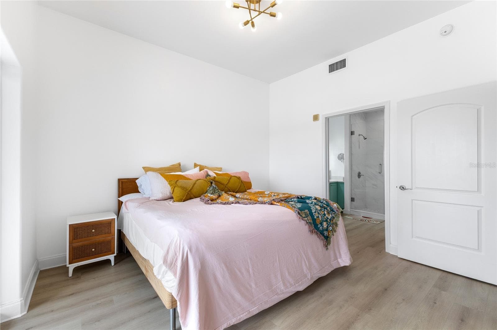 Condo - Hotel at 13427 BLUE HERON BEACH DR #2001, ORLANDO, photo 10 of 26