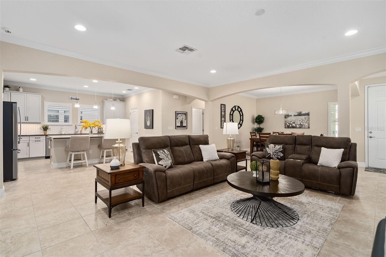 This is a Great Open Floor Plan - 2607 CLEMSON RIDGE CT, CLERMONT
