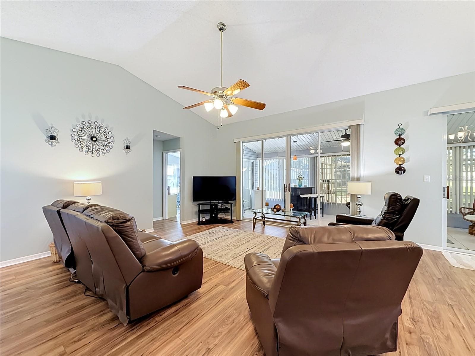 Living Room - 4641 RIVER RIDGE DR, LEESBURG