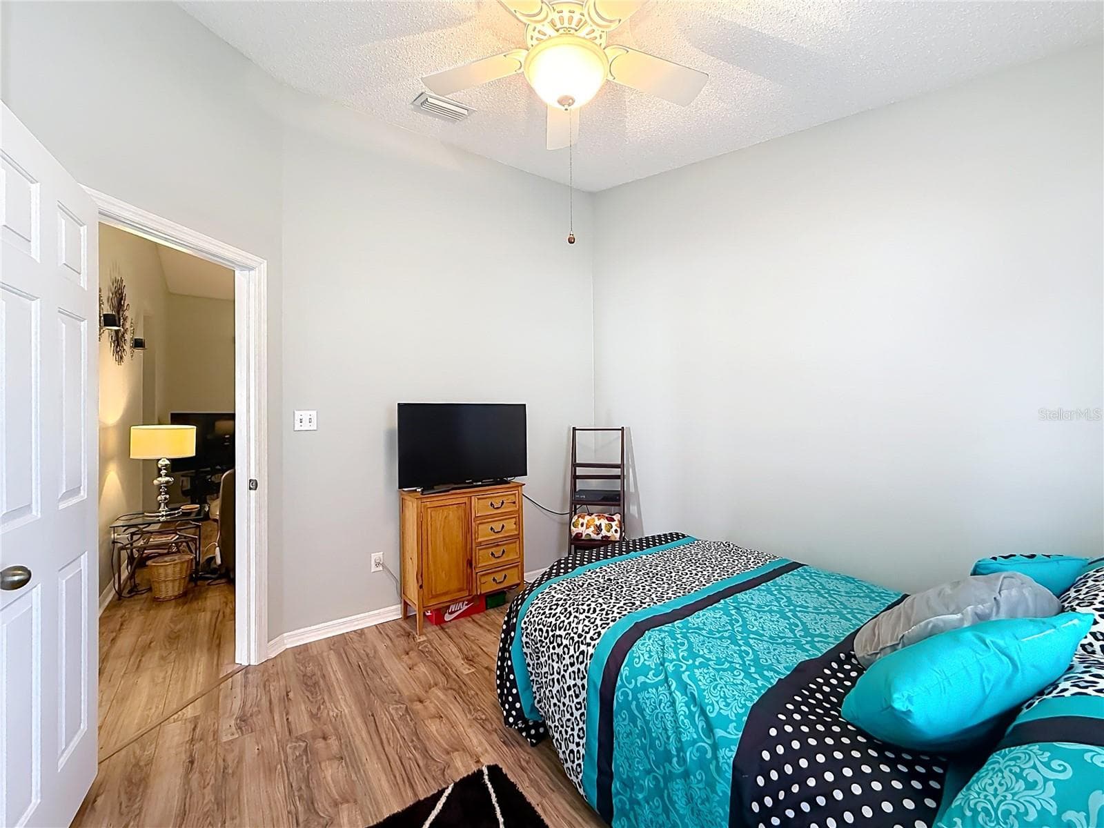 Single Family Residence at 4641 RIVER RIDGE DR, LEESBURG, photo 18 of 92