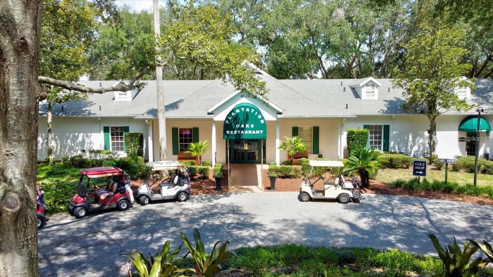 Oaks Restaurant - 4641 RIVER RIDGE DR, LEESBURG