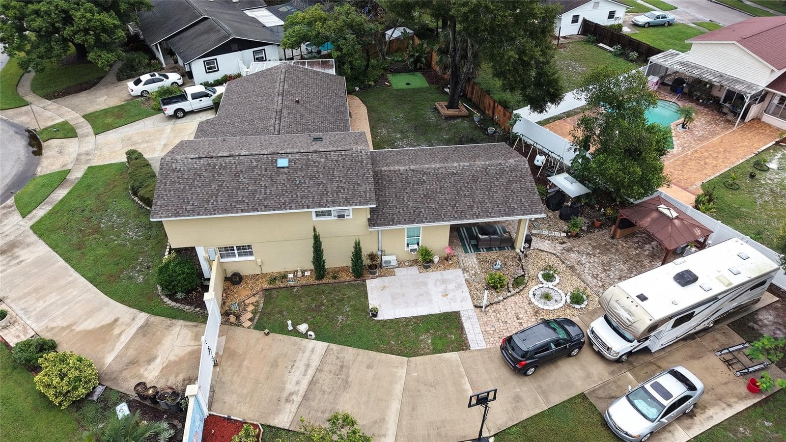 Single Family Residence at 8344 FOUNTAIN AVE, TAMPA, photo 5 of 54