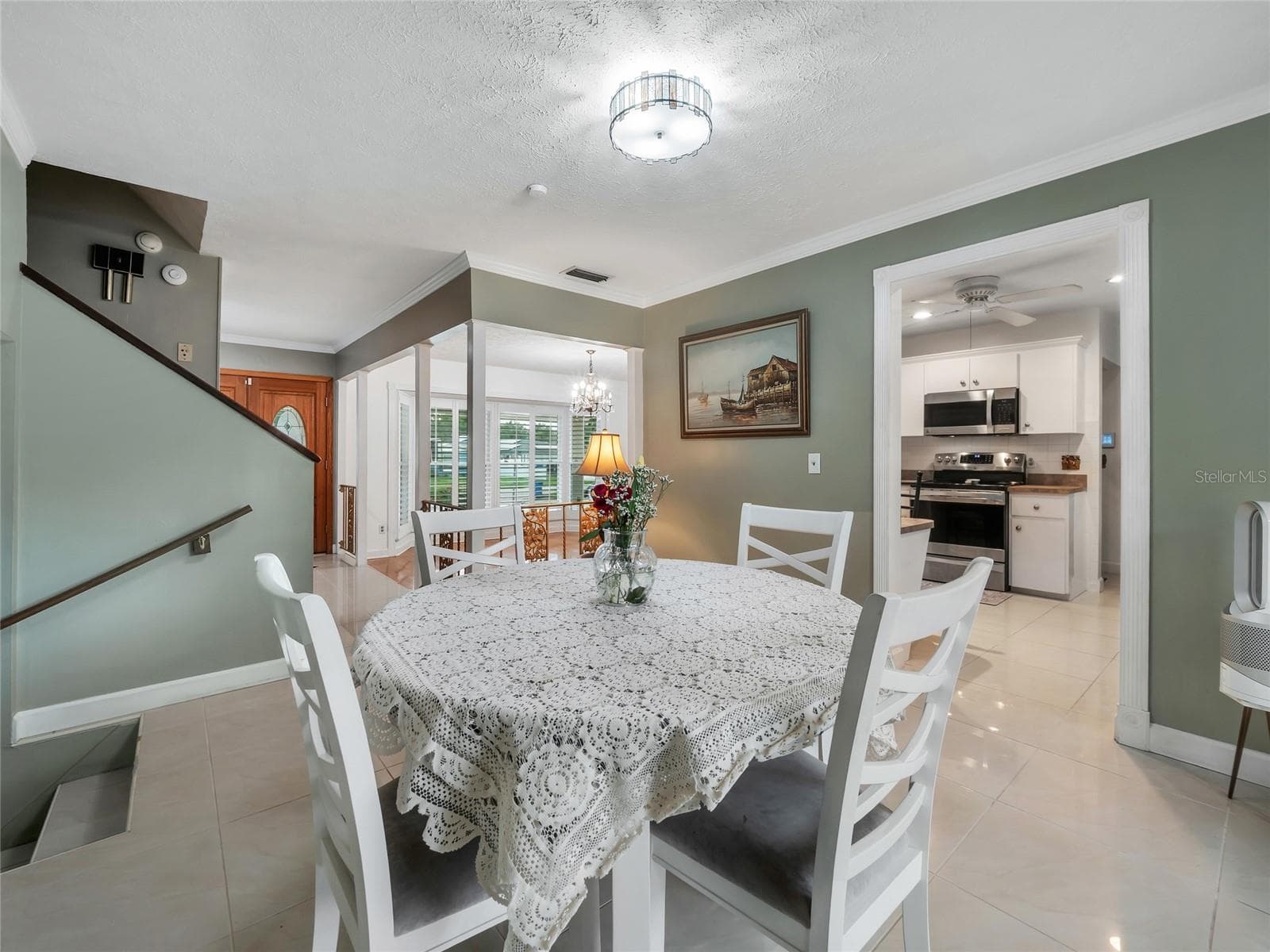 Single Family Residence at 8344 FOUNTAIN AVE, TAMPA, photo 10 of 54
