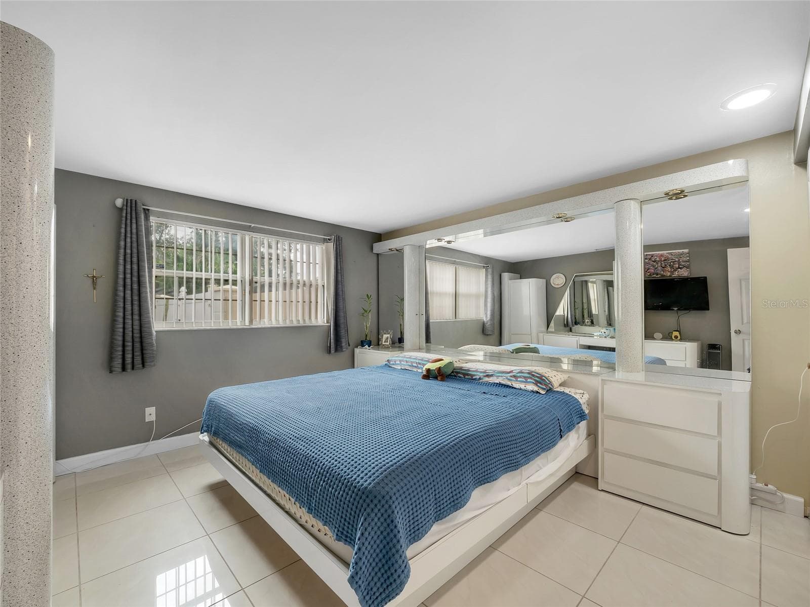 Single Family Residence at 8344 FOUNTAIN AVE, TAMPA, photo 16 of 54