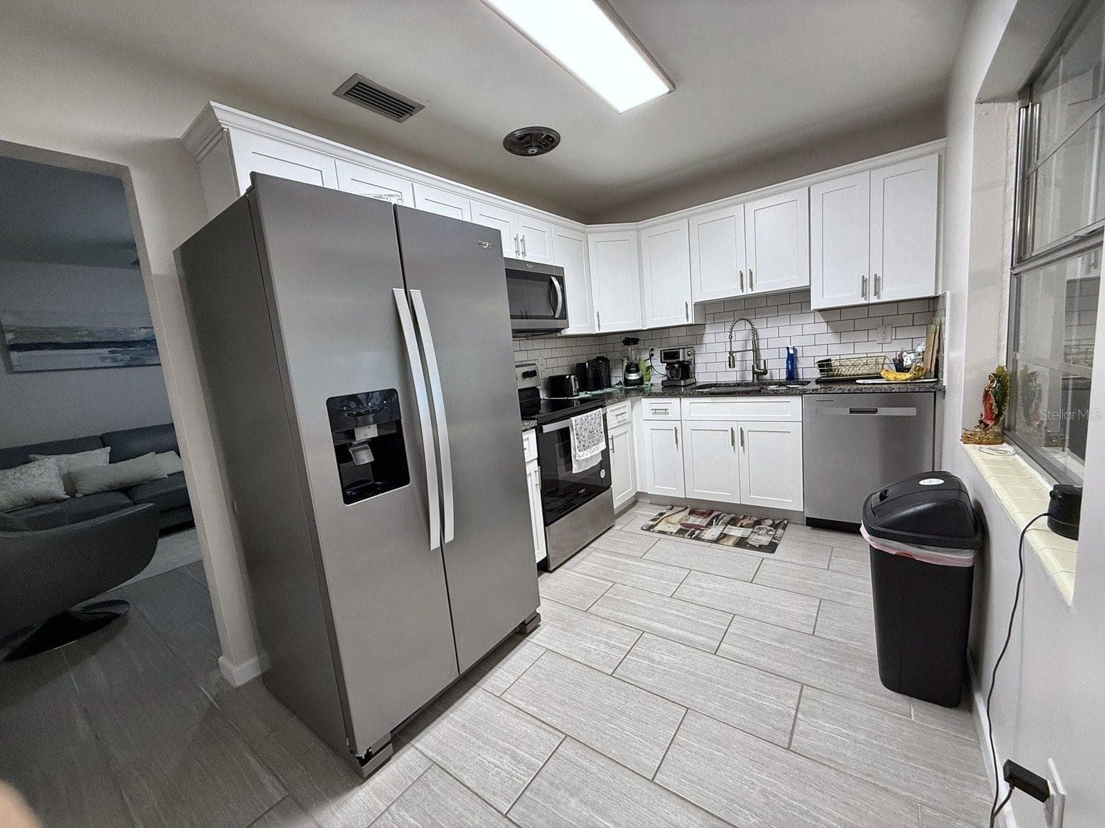 Single Family Residence at 602 OPPITZ LN, LAKELAND, photo 7 of 20