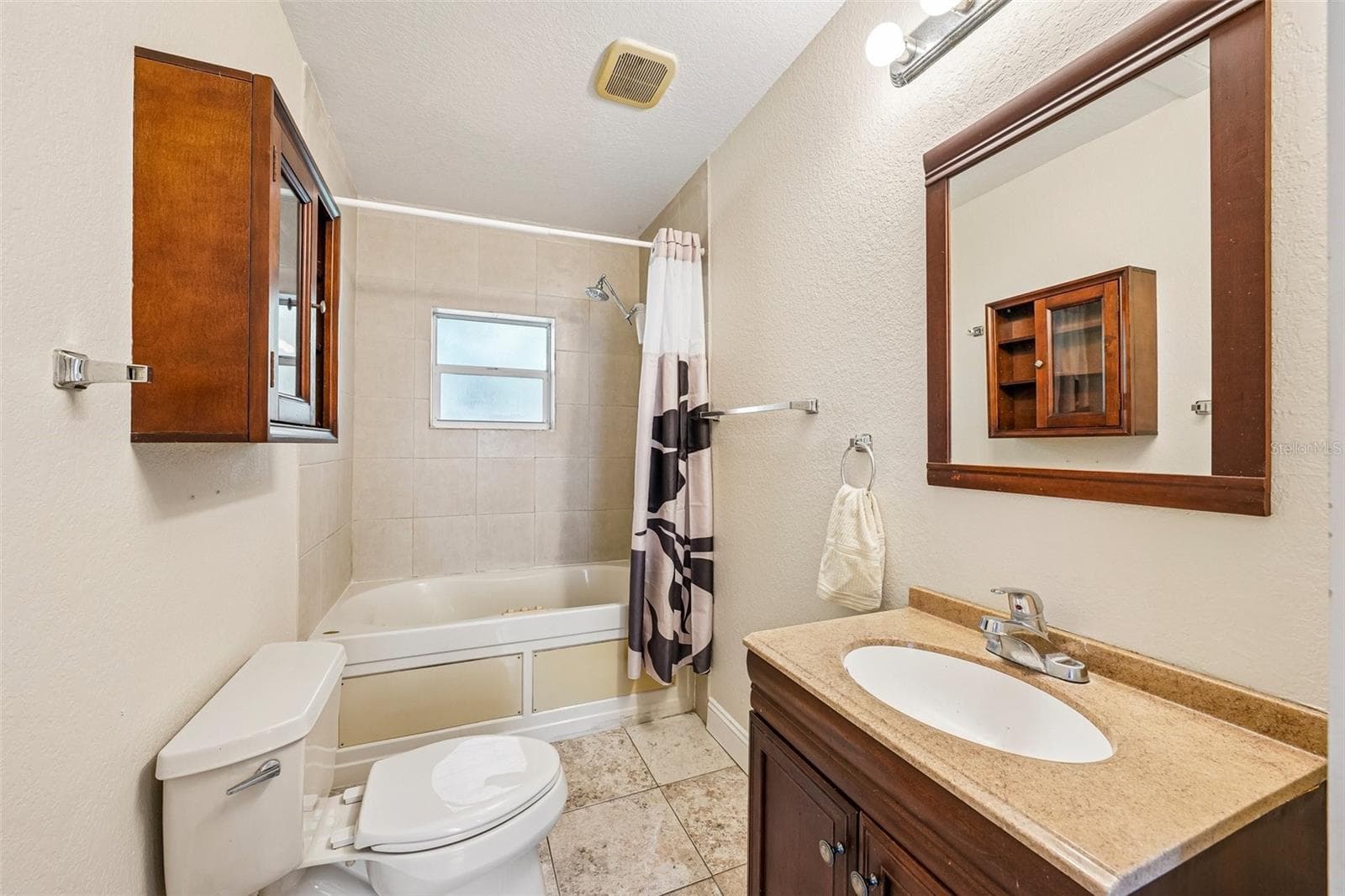 Duplex at 1646 28TH AVE N, ST PETERSBURG, photo 19 of 43