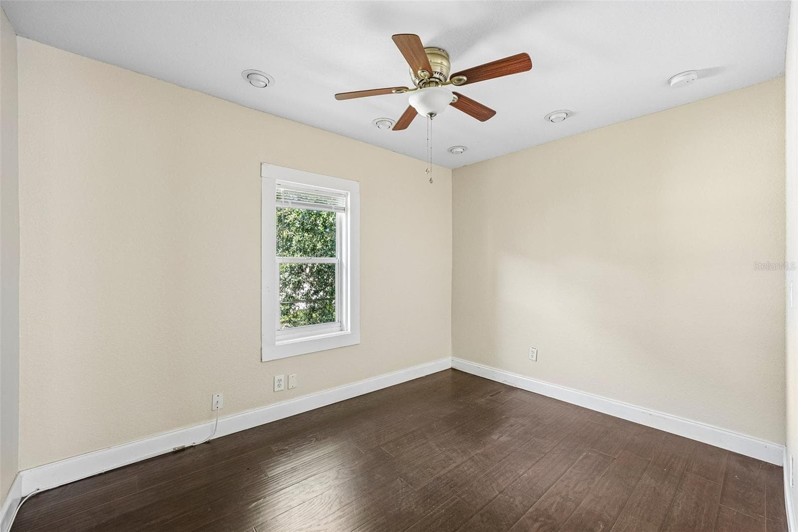 Duplex at 1646 28TH AVE N, ST PETERSBURG, photo 21 of 43