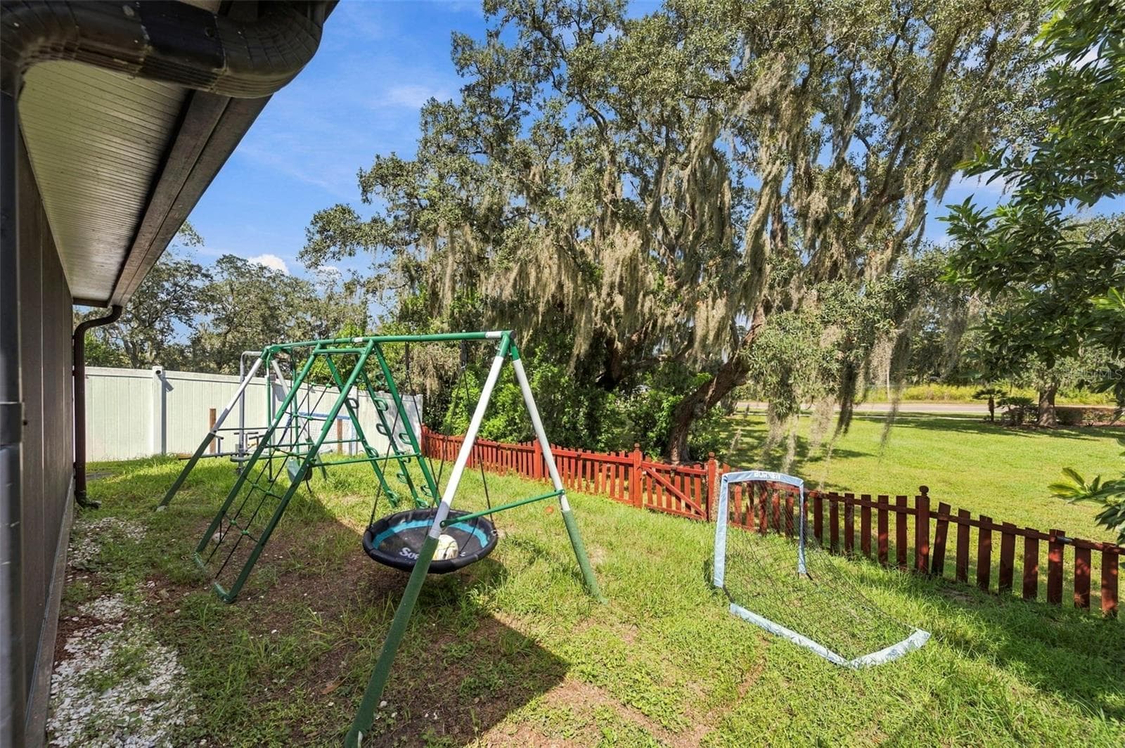 Single Family Residence at 13516 COPPER HEAD DR, RIVERVIEW, photo 27 of 33
