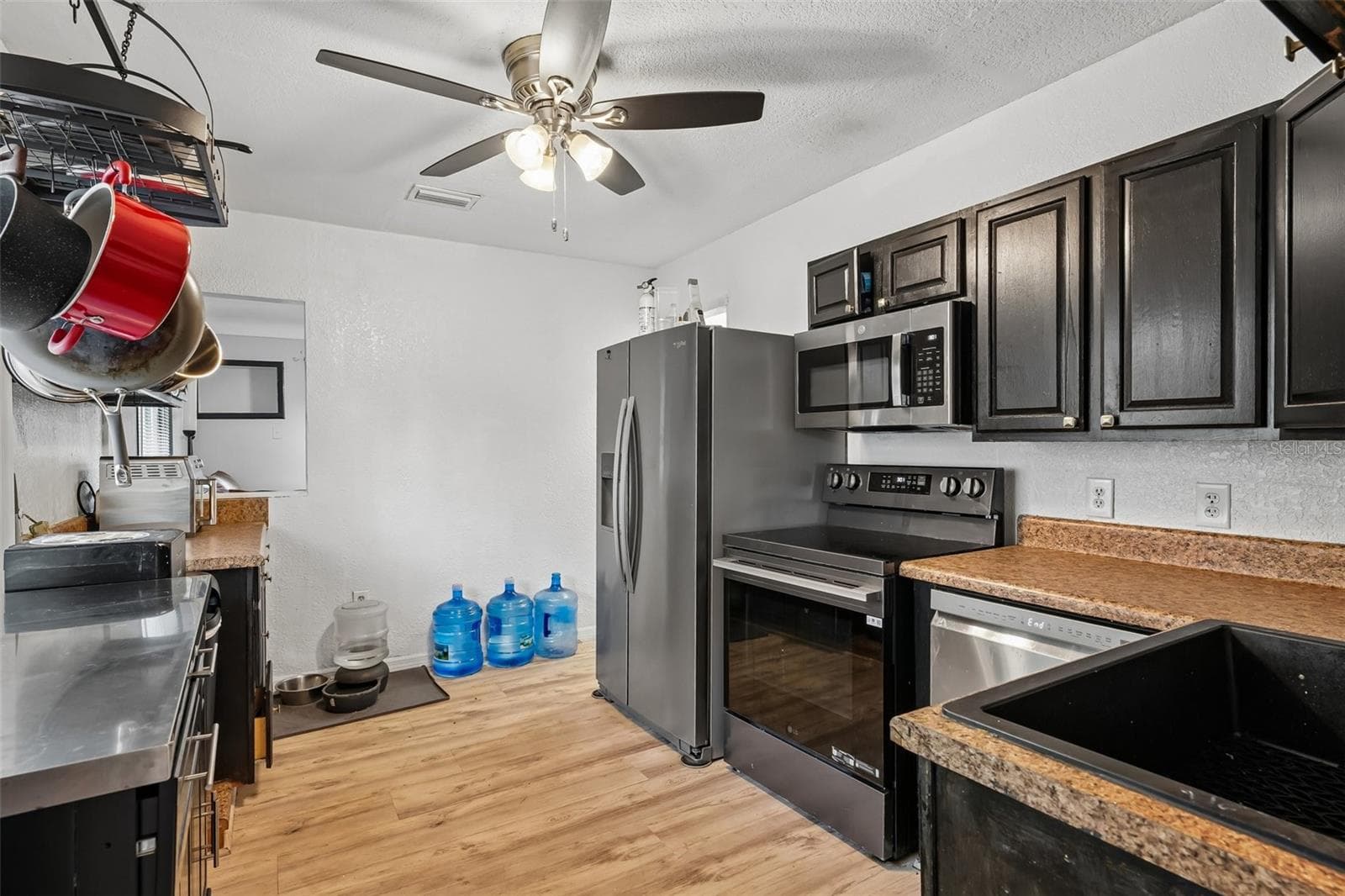 Single Family Residence at 2221 8TH AVE N, ST PETERSBURG, photo 12 of 35