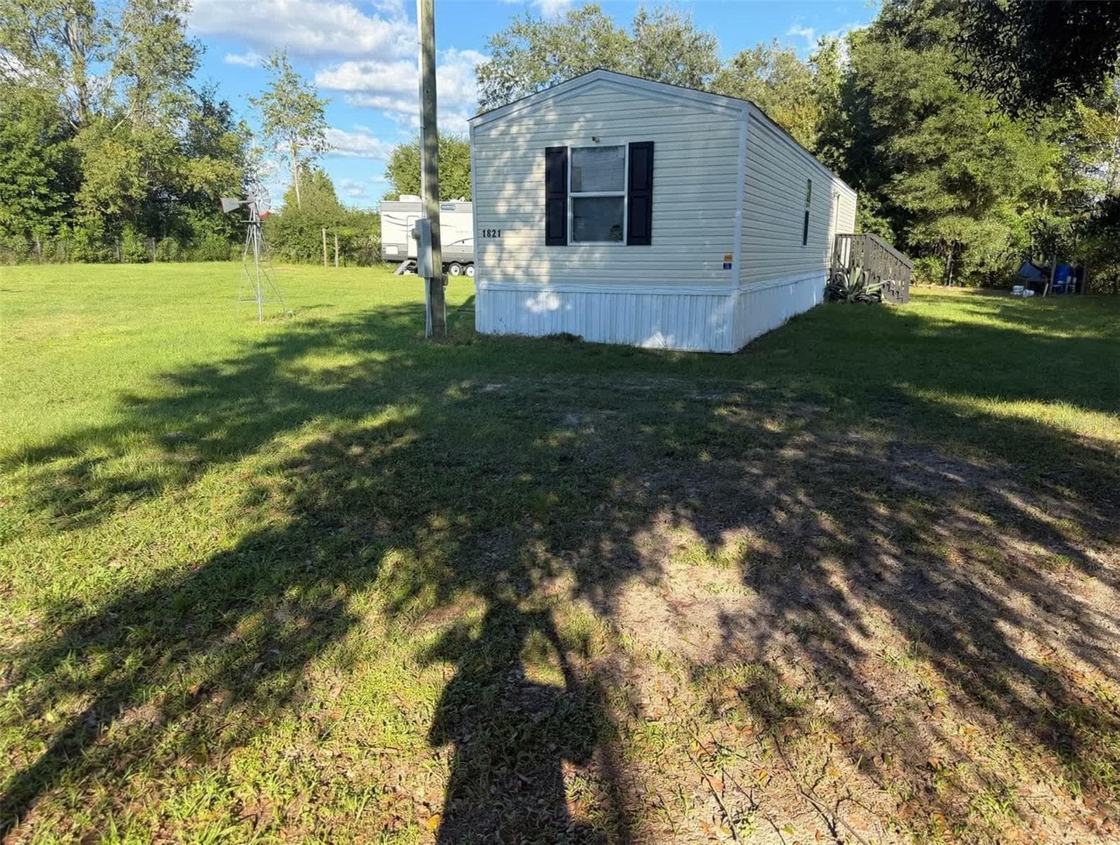 Manufactured Home at 1821 NW 110TH CT, OCALA, photo 2 of 11