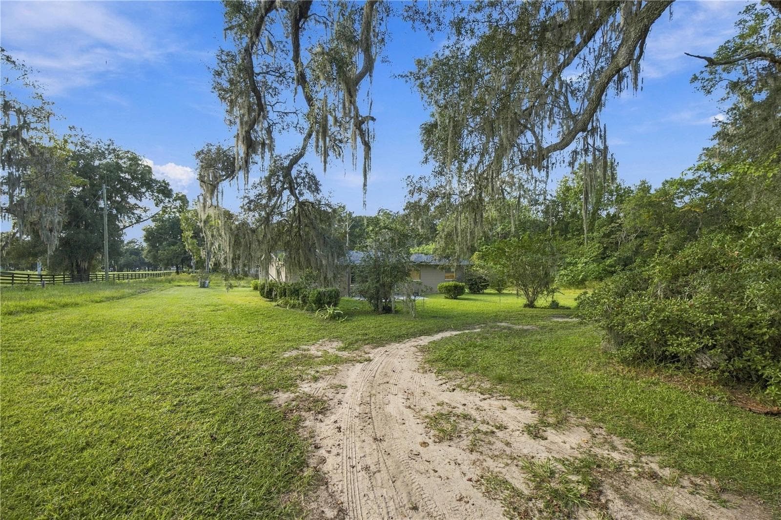 Single Family Residence at 6404 SW 9 AVE, OCALA, photo 8 of 20