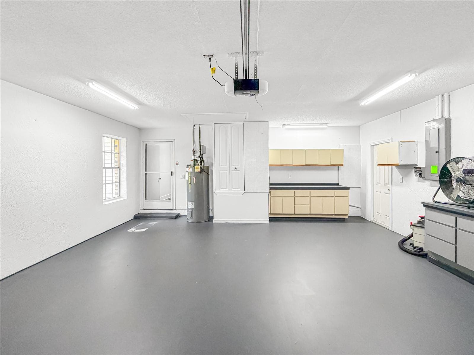 Garage - 15561 PATRIOT DR, BROOKSVILLE