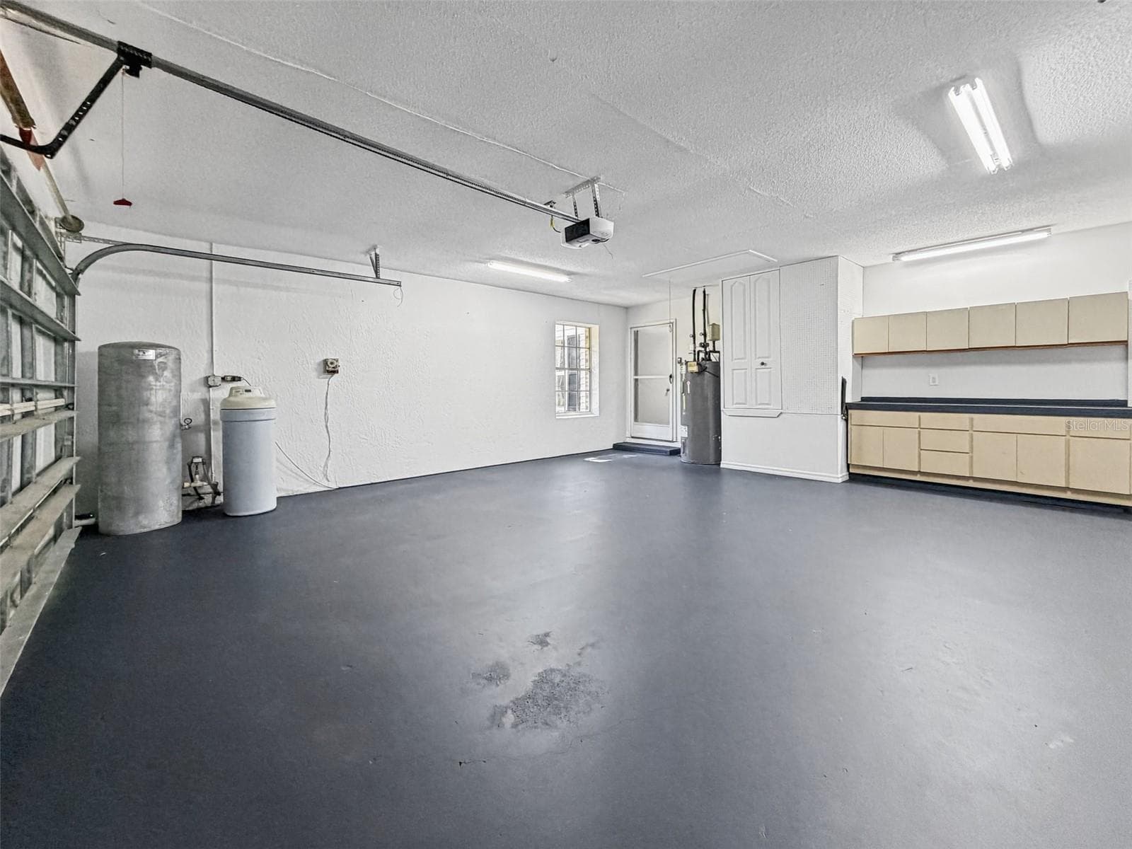 Garage - 15561 PATRIOT DR, BROOKSVILLE