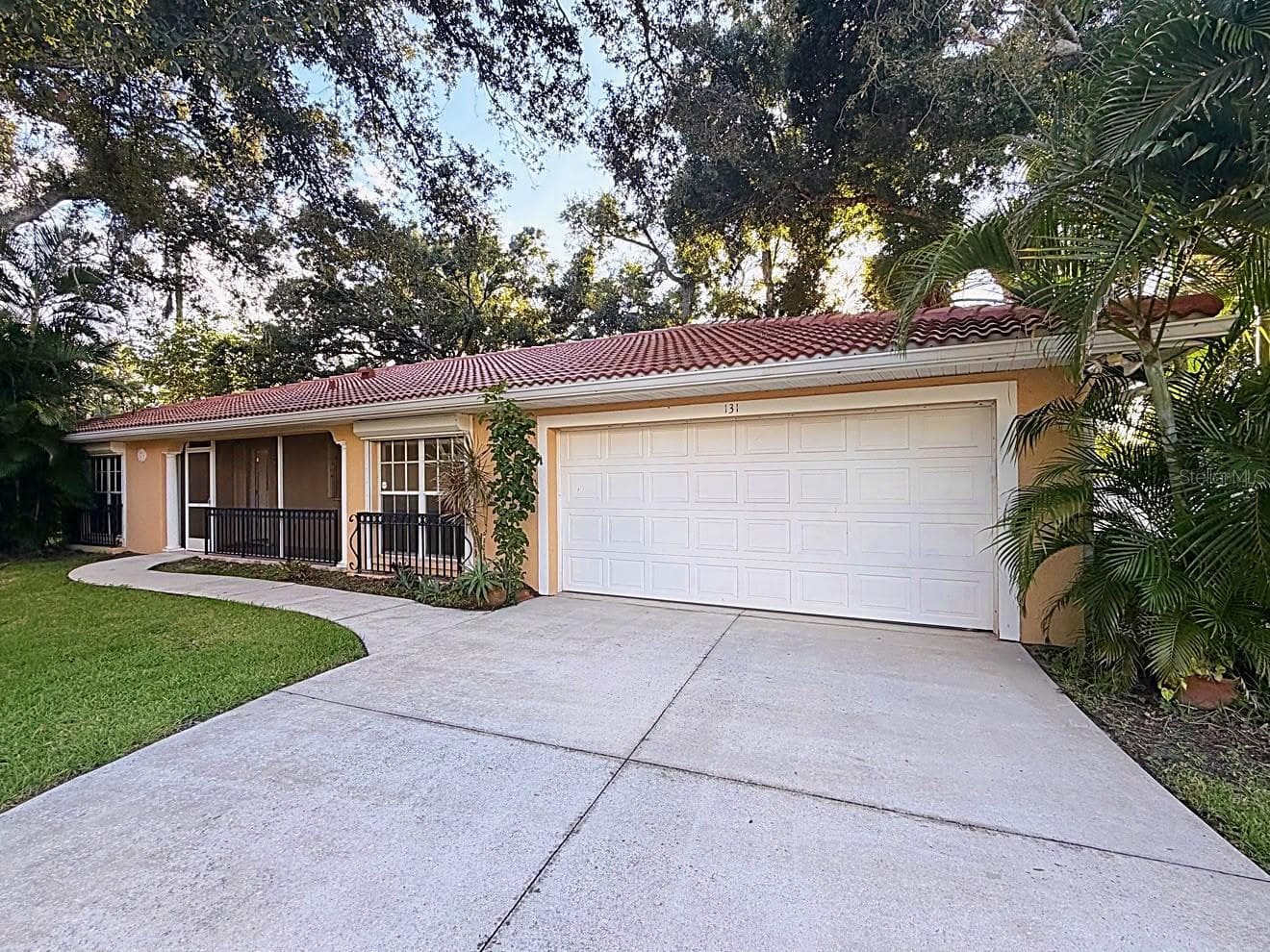 131 49TH CT E