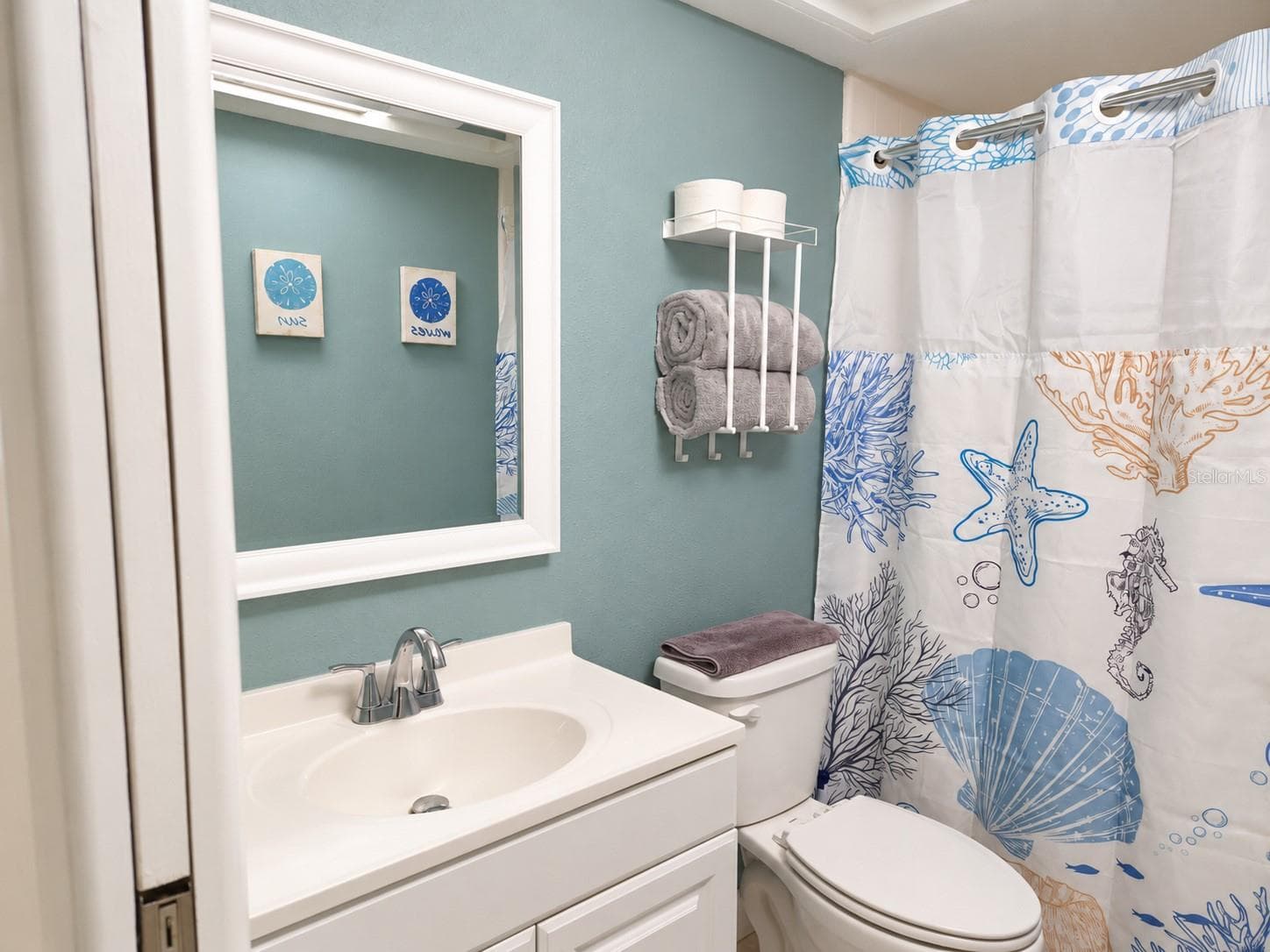 Condominium at 3803 SUN EAGLE LN #203, BRADENTON, photo 16 of 33