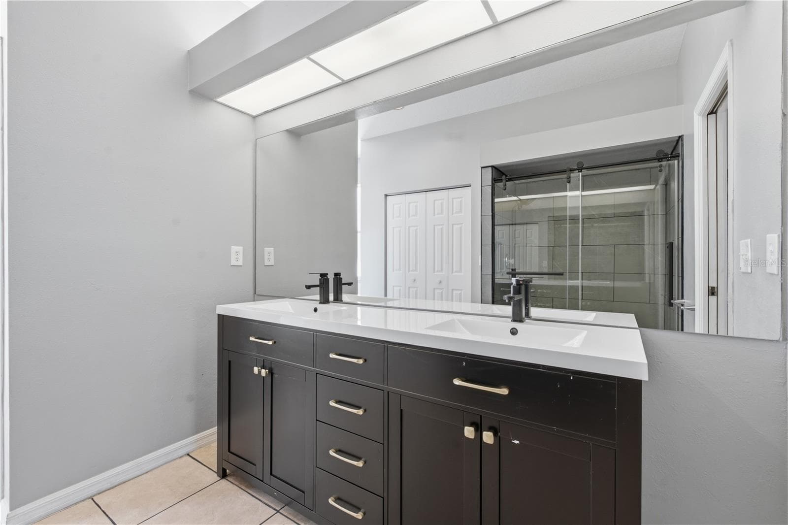 Primary Bath - 4369 14TH WAY NE, ST PETERSBURG