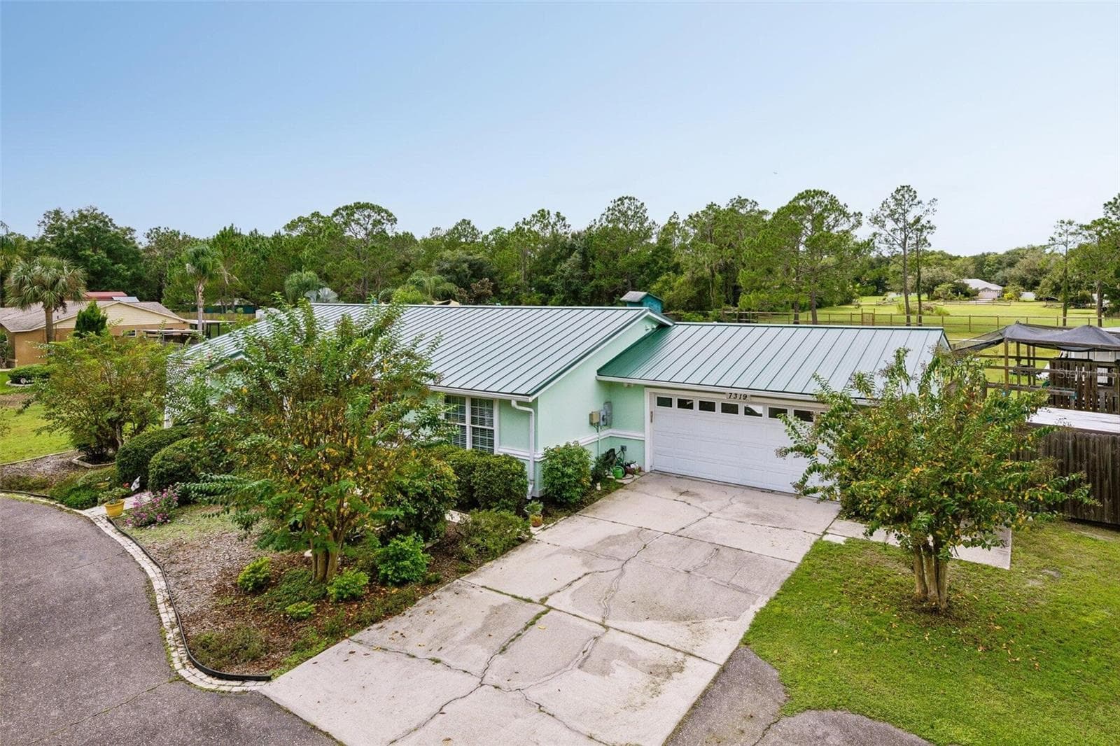 Single Family Residence at 7319 DRIFTING SAND DR, WESLEY CHAPEL, photo 3 of 27