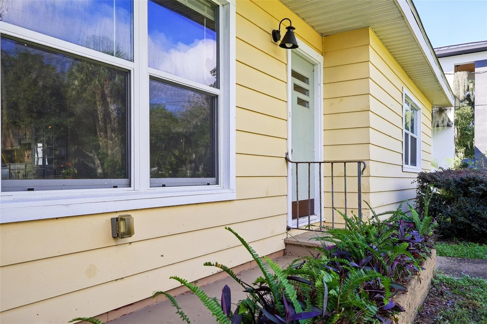 Single Family Residence at 722 LAKE DORA DR, TAVARES, photo 12 of 60