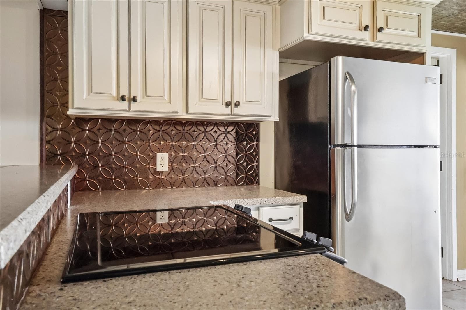 Single Family Residence at 722 LAKE DORA DR, TAVARES, photo 24 of 60