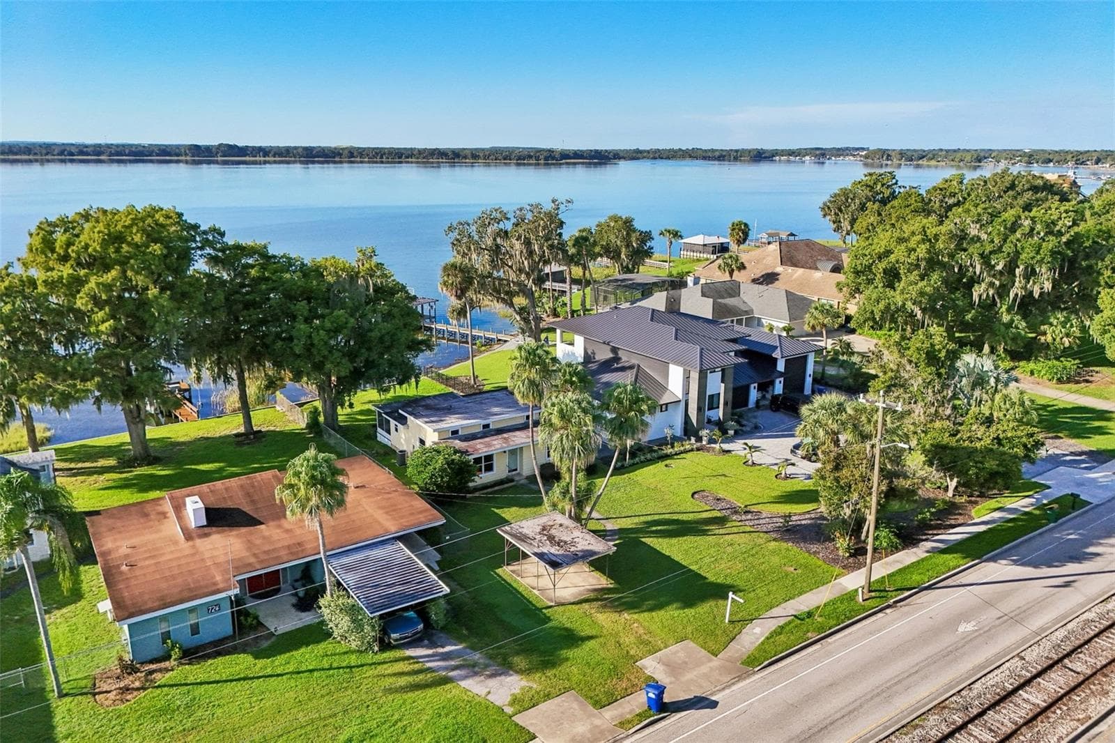 Single Family Residence at 722 LAKE DORA DR, TAVARES, photo 52 of 60