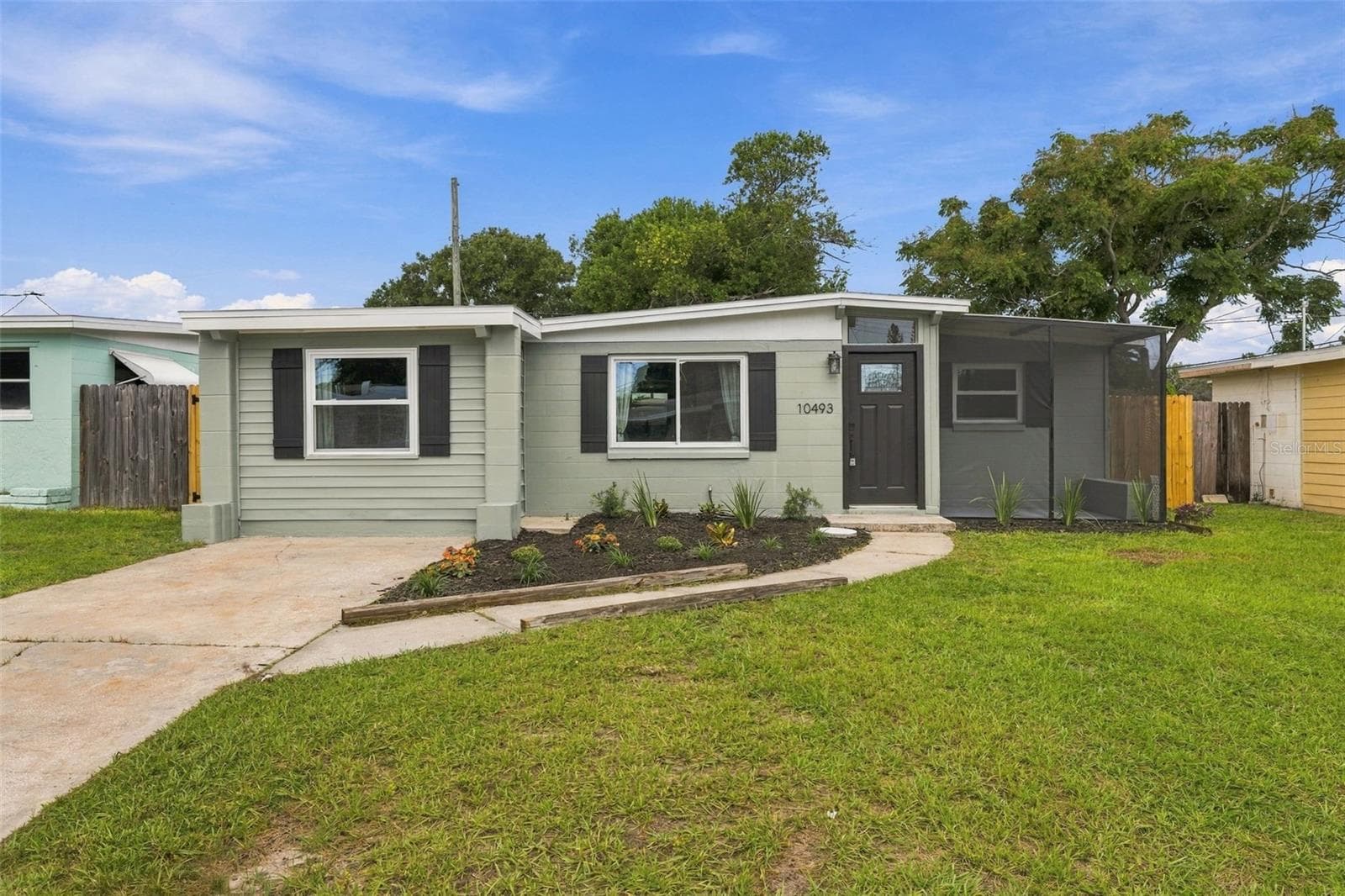 10493 116TH AVE