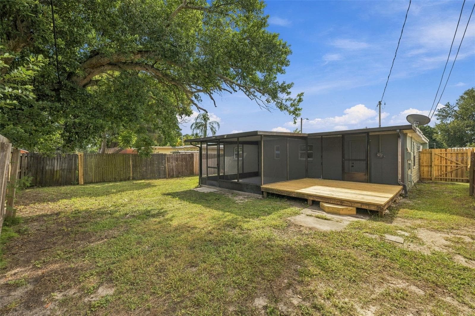 Single Family Residence at 10493 116TH AVE, LARGO, photo 9 of 25