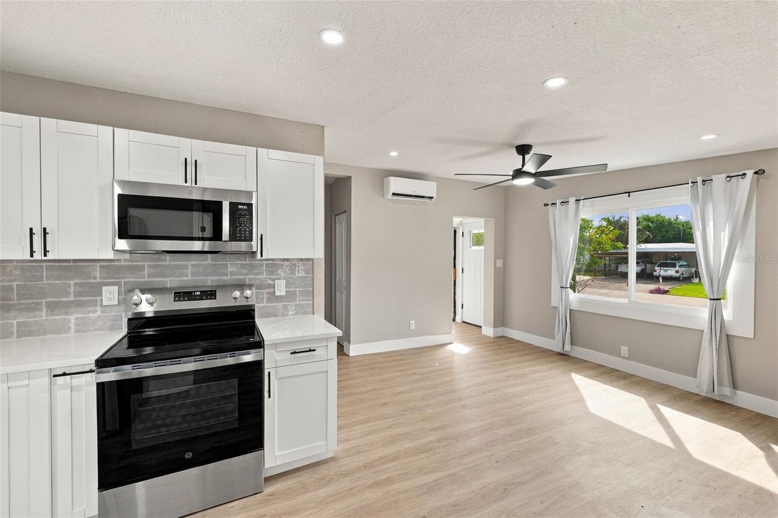 Single Family Residence at 10493 116TH AVE, LARGO, photo 13 of 25
