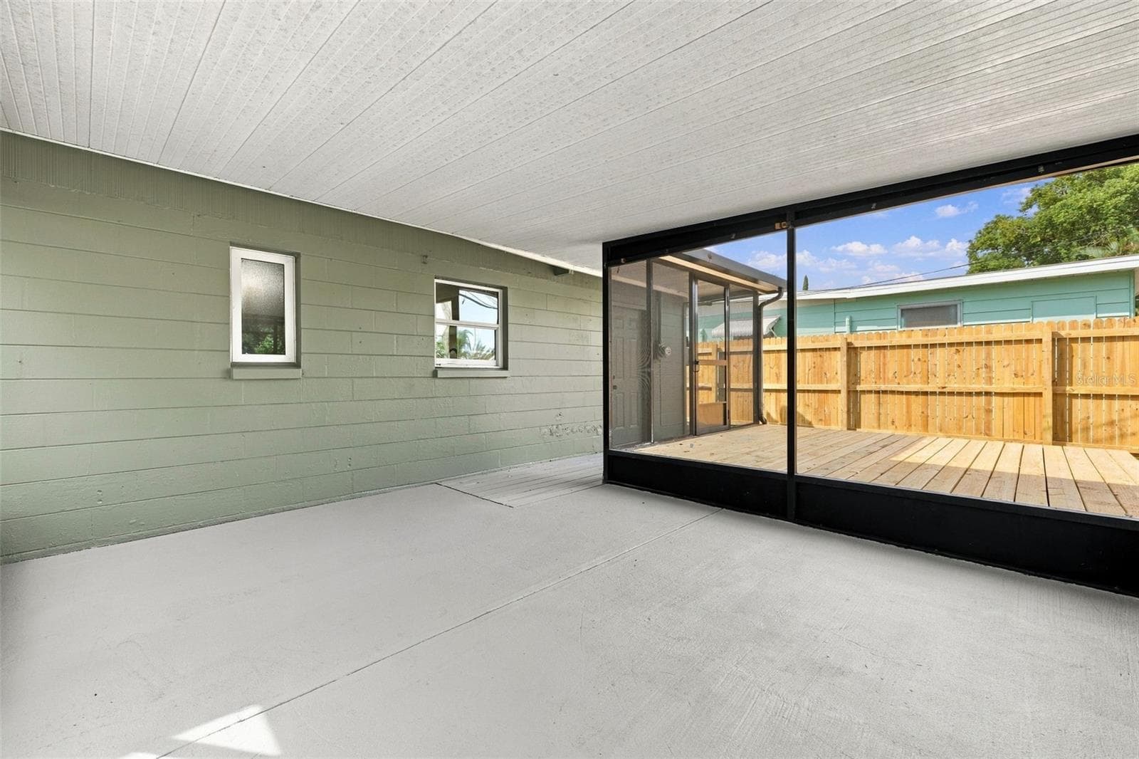 Single Family Residence at 10493 116TH AVE, LARGO, photo 23 of 25