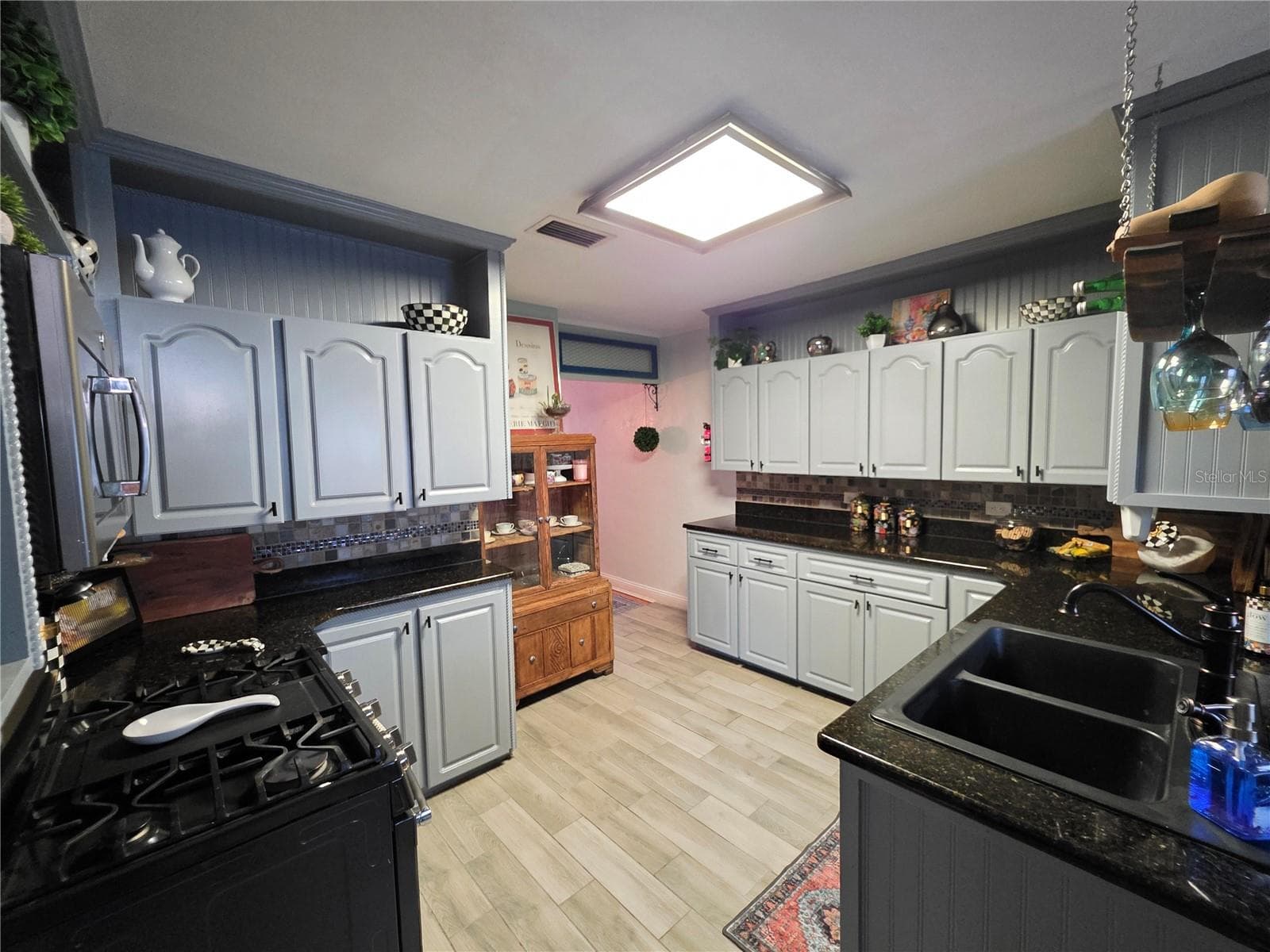 Half Duplex at 118 S WATERLOO AVE, LAKELAND, photo 16 of 31
