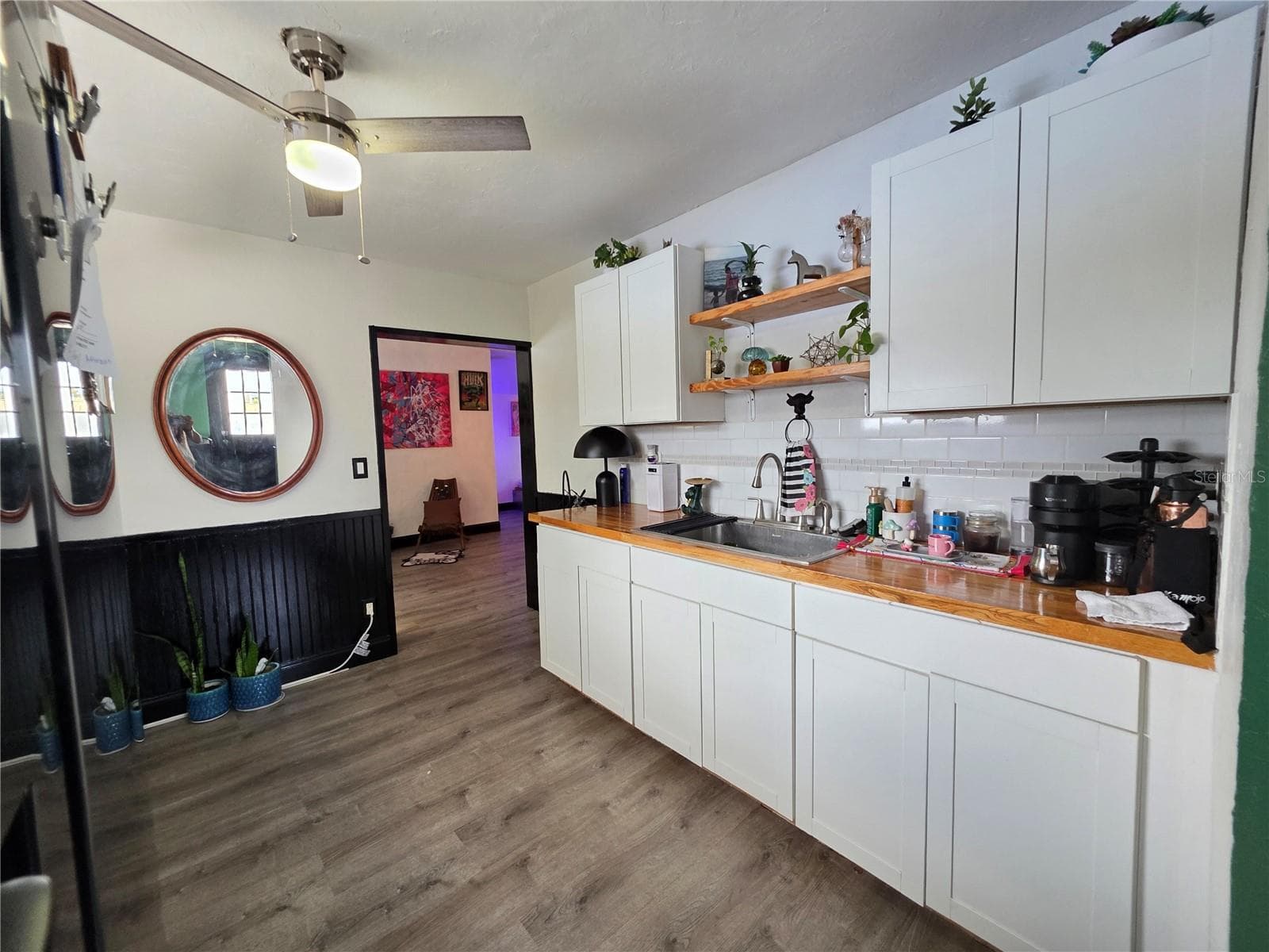 Second unit kitchen - 118 S WATERLOO AVE, LAKELAND