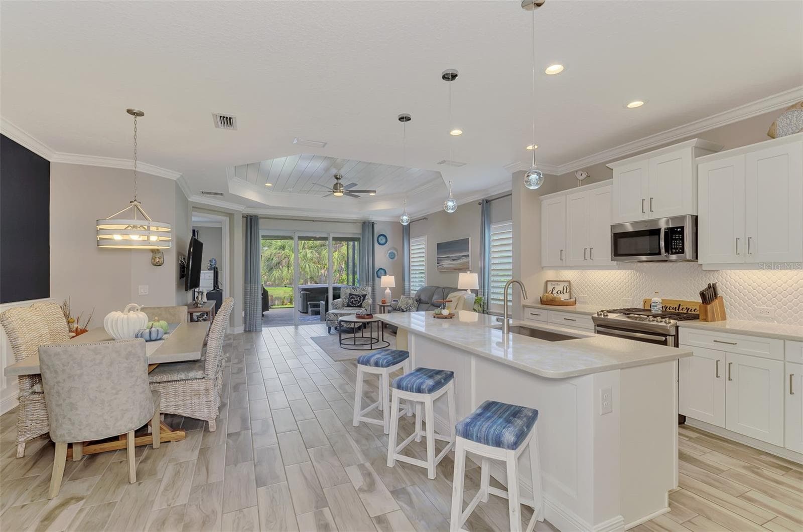 Villa at 12404 PALATKA DR, VENICE, photo 21 of 93