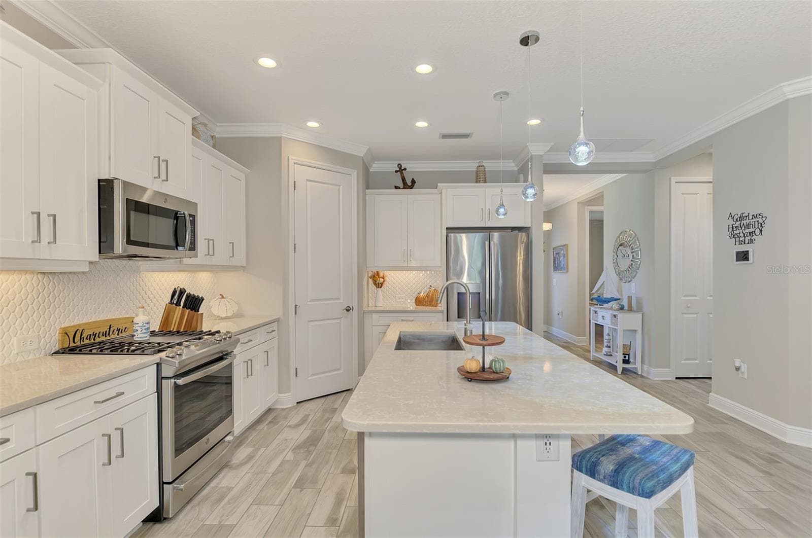 Villa at 12404 PALATKA DR, VENICE, photo 24 of 93