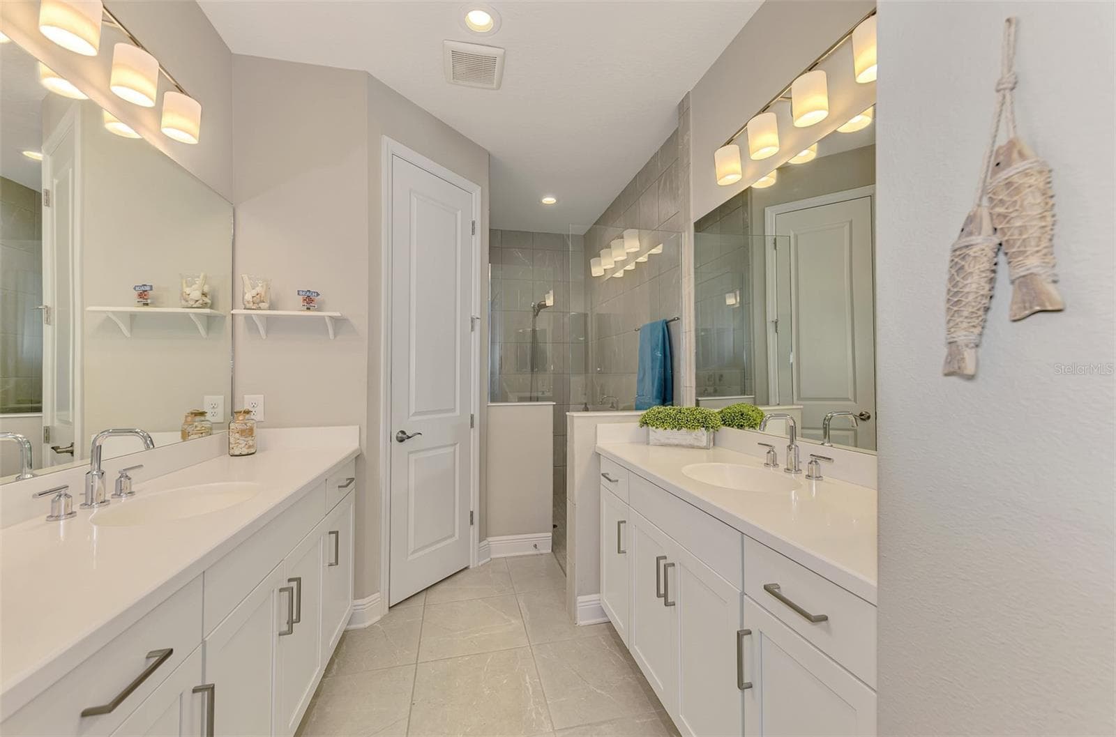 Villa at 12404 PALATKA DR, VENICE, photo 45 of 93