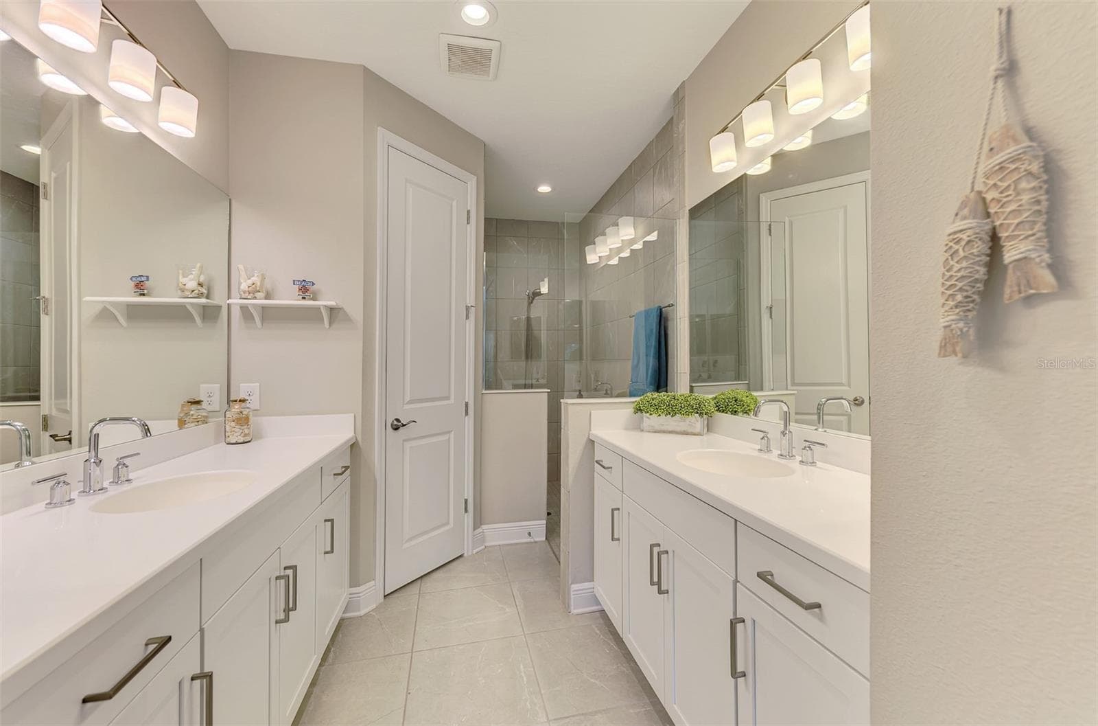 Villa at 12404 PALATKA DR, VENICE, photo 46 of 93