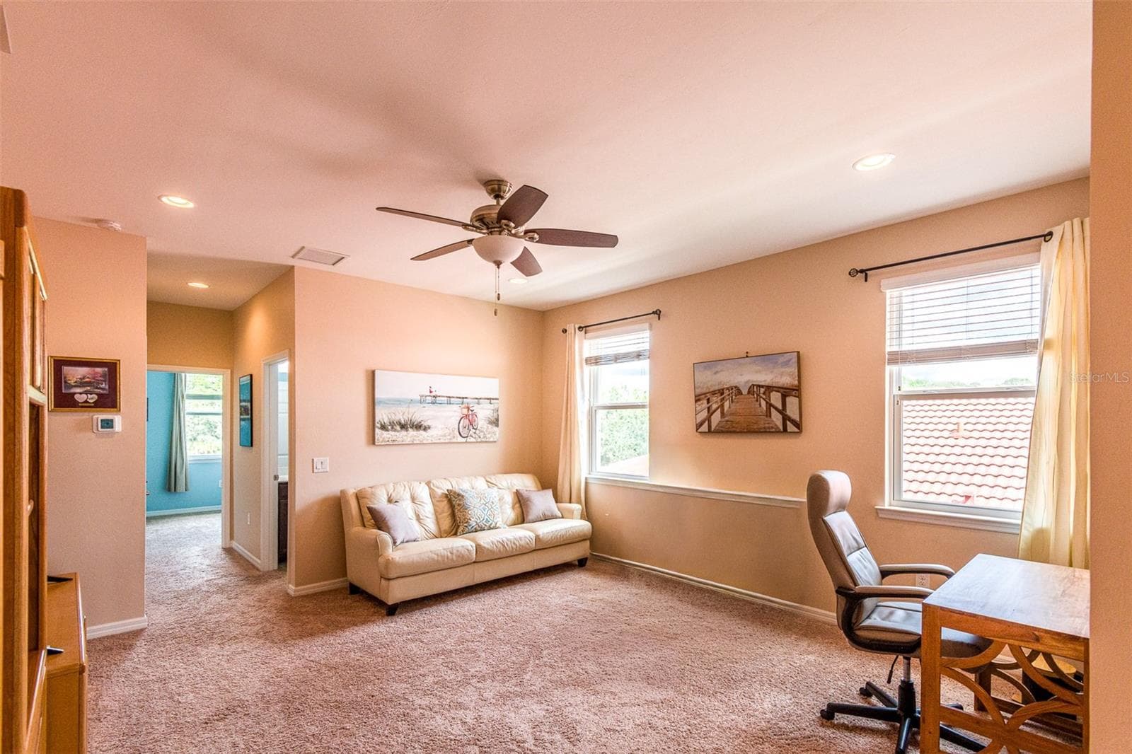 Single Family Residence at 11554 BLACKFIN ST, VENICE, photo 15 of 29