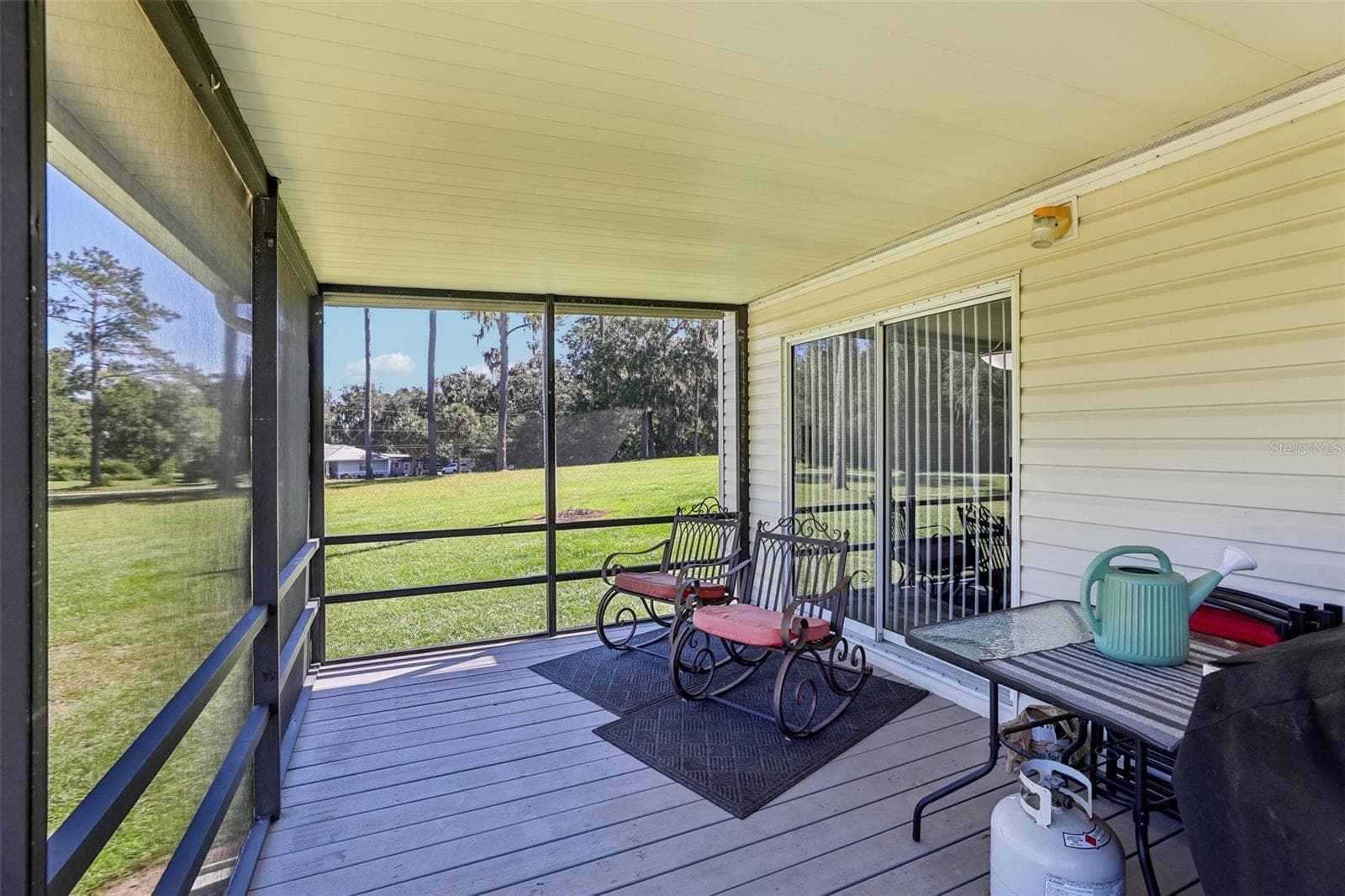 Manufactured Home at 12426 SE 55TH AVENUE RD, BELLEVIEW, photo 7 of 95