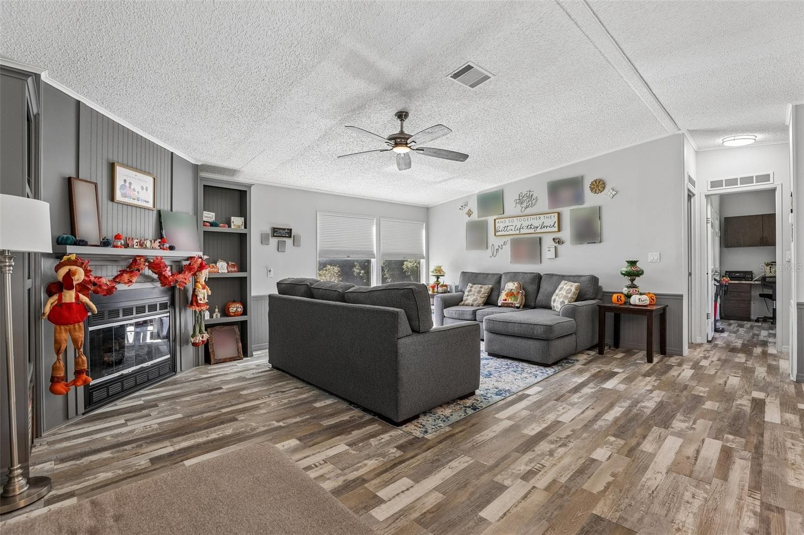 Manufactured Home at 12426 SE 55TH AVENUE RD, BELLEVIEW, photo 11 of 95