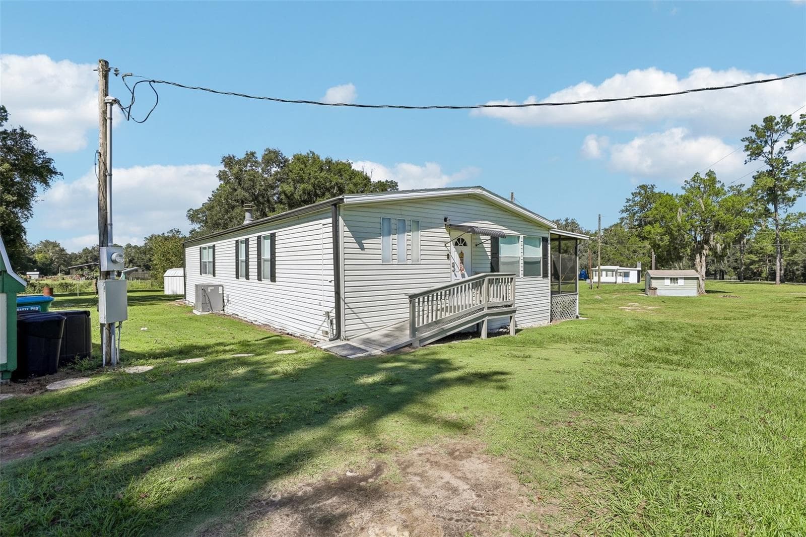Manufactured Home at 12426 SE 55TH AVENUE RD, BELLEVIEW, photo 37 of 95