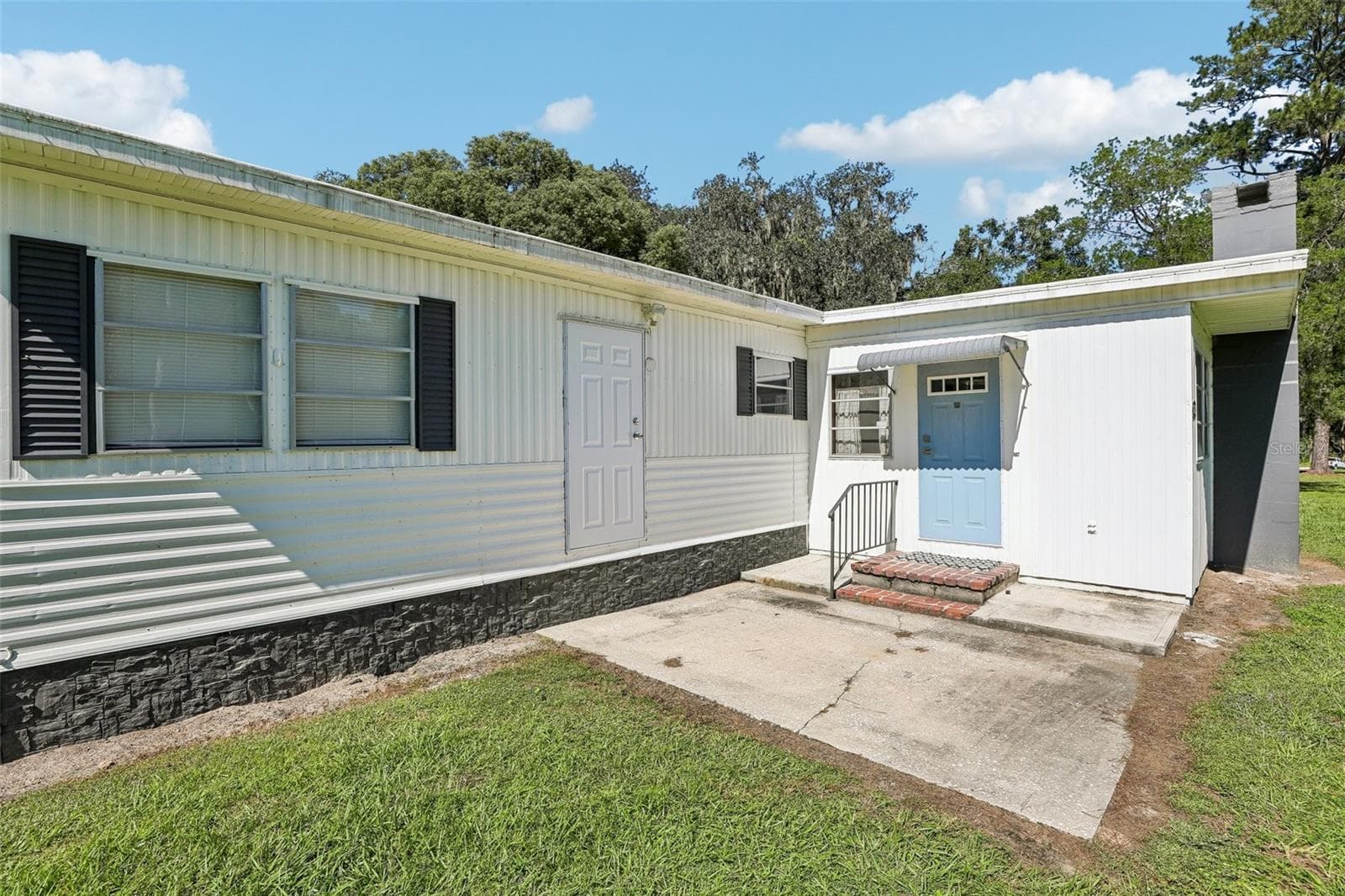 Manufactured Home at 12426 SE 55TH AVENUE RD, BELLEVIEW, photo 45 of 95