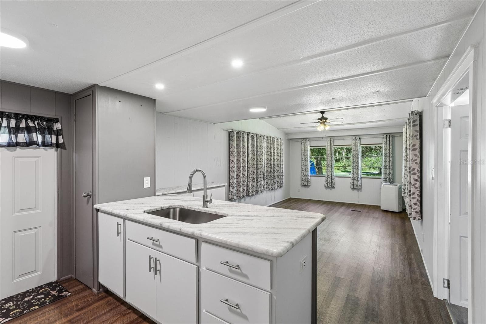 Manufactured Home at 12426 SE 55TH AVENUE RD, BELLEVIEW, photo 50 of 95