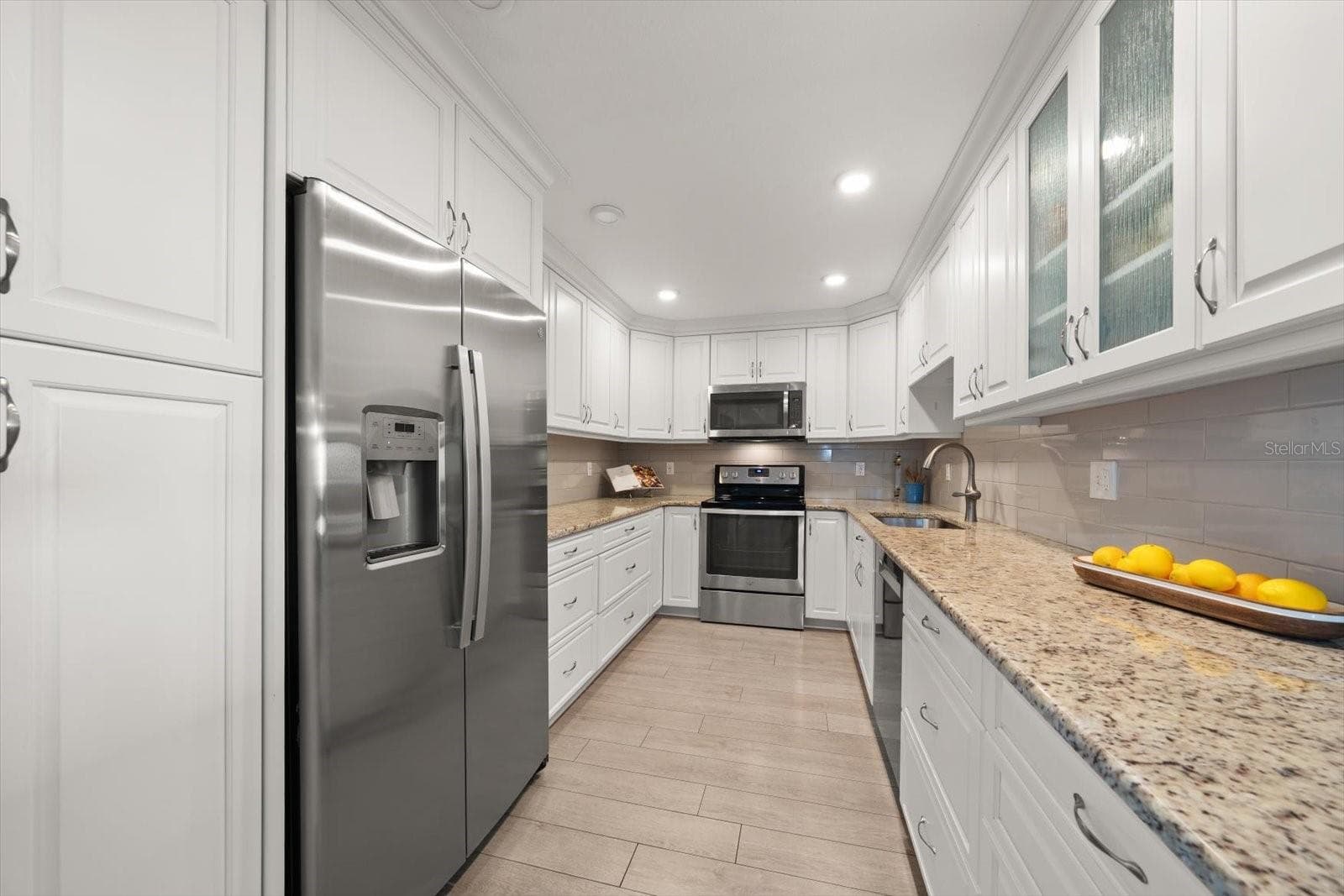 Condominium at 2700 BAYSHORE BLVD #11404, DUNEDIN, photo 11 of 35