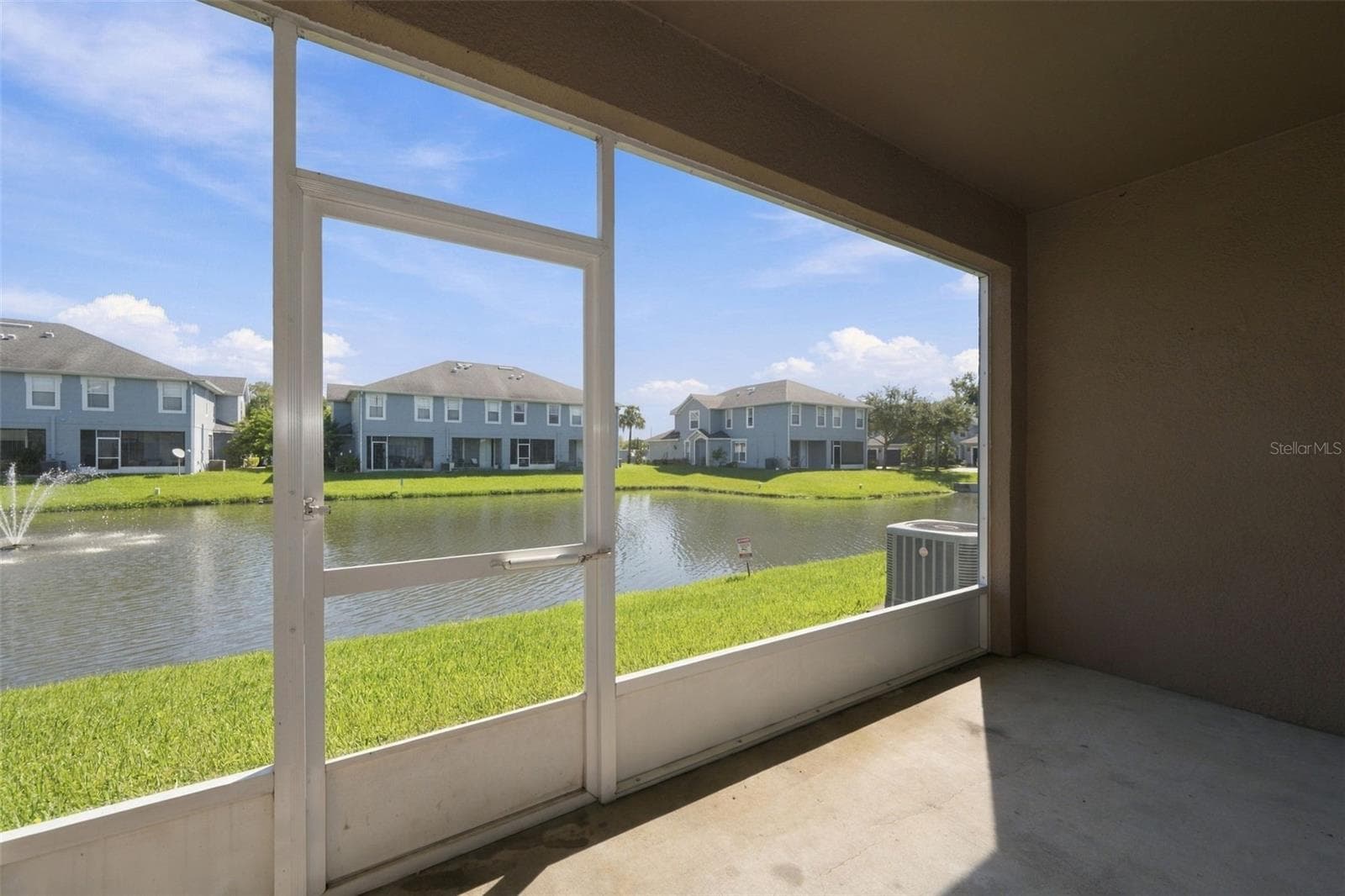 Screened-In Patio View - 10313 WILLOW LEAF TRL, TAMPA