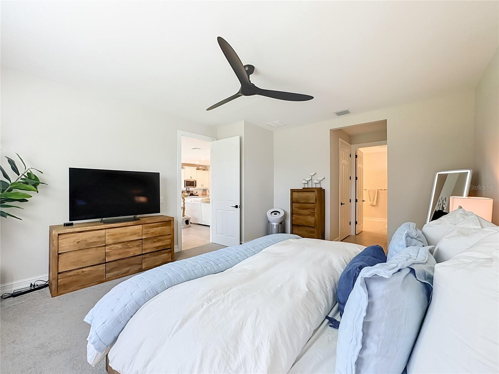 Single Family Residence at 446 IBIZA LOOP, VENICE, photo 20 of 77