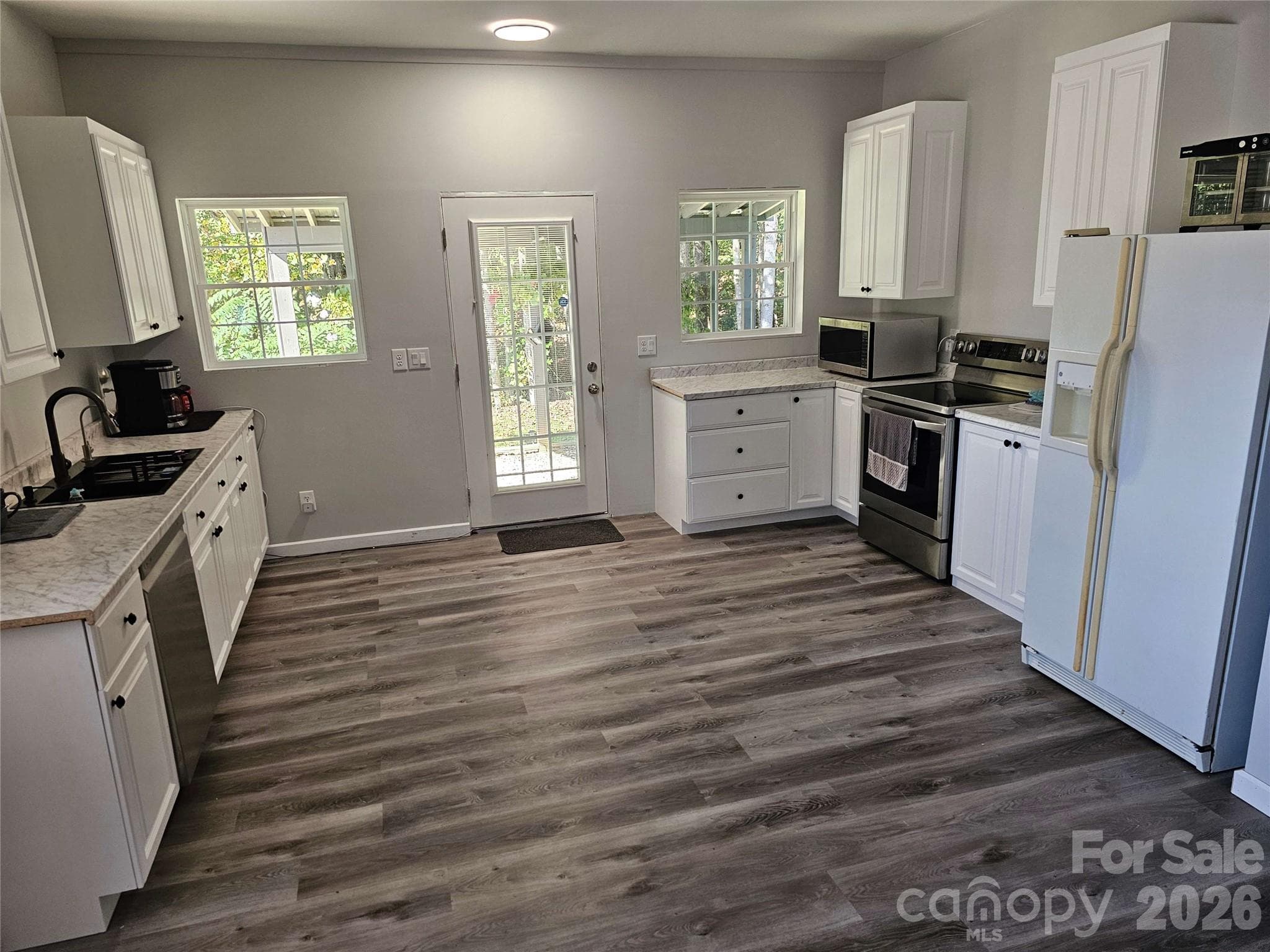 Single Family Residence at 669 Old Lowgap Road, Mount Airy, photo 4 of 41