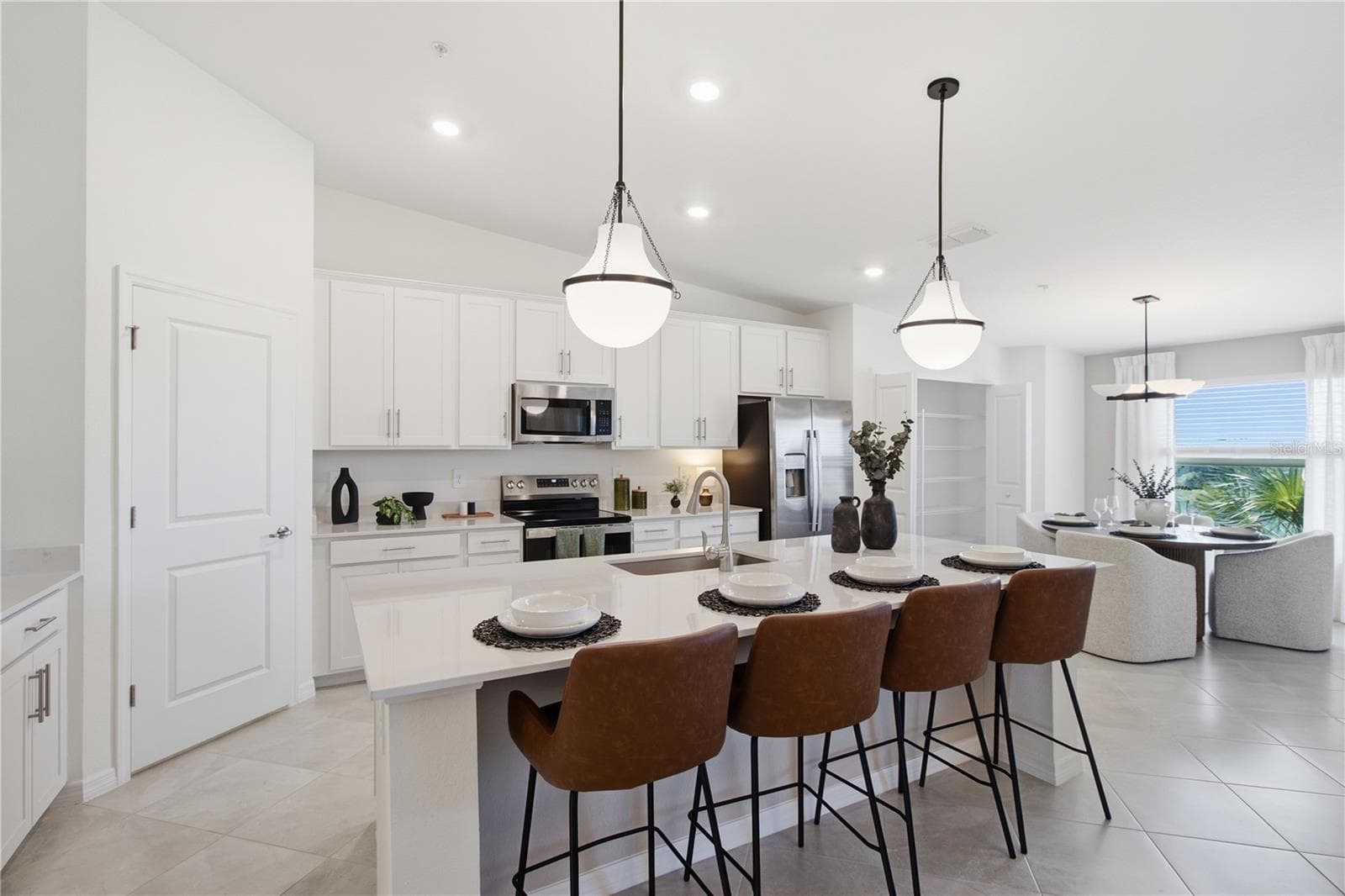 Condominium at 18911 SCALLOP LOOP #103, LAKEWOOD RANCH, photo 6 of 47