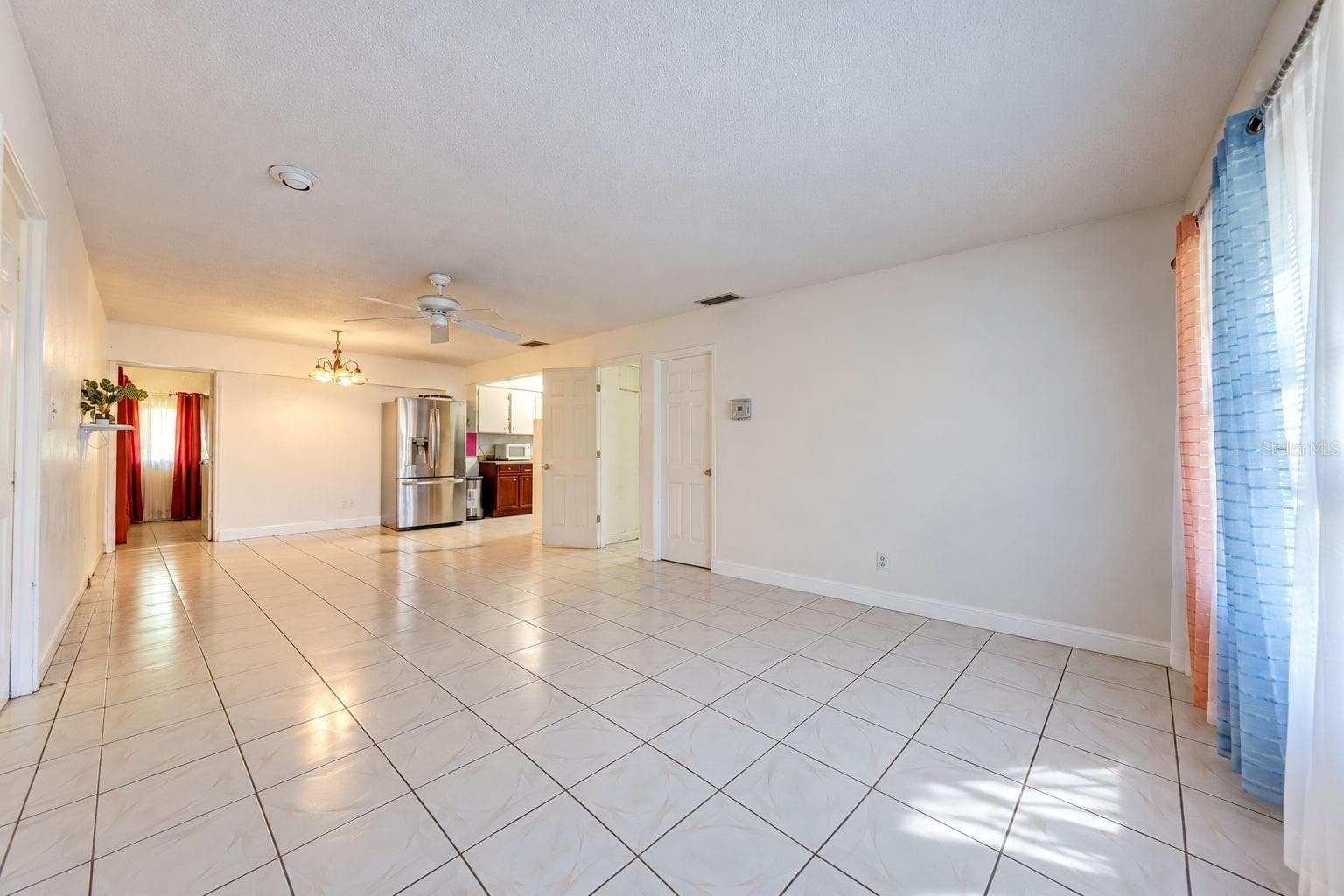 Single Family Residence at 4314 DERBYSHIRE LN, ORLANDO, photo 8 of 18