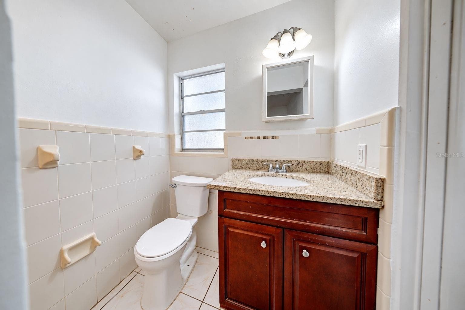 Single Family Residence at 4314 DERBYSHIRE LN, ORLANDO, photo 11 of 18