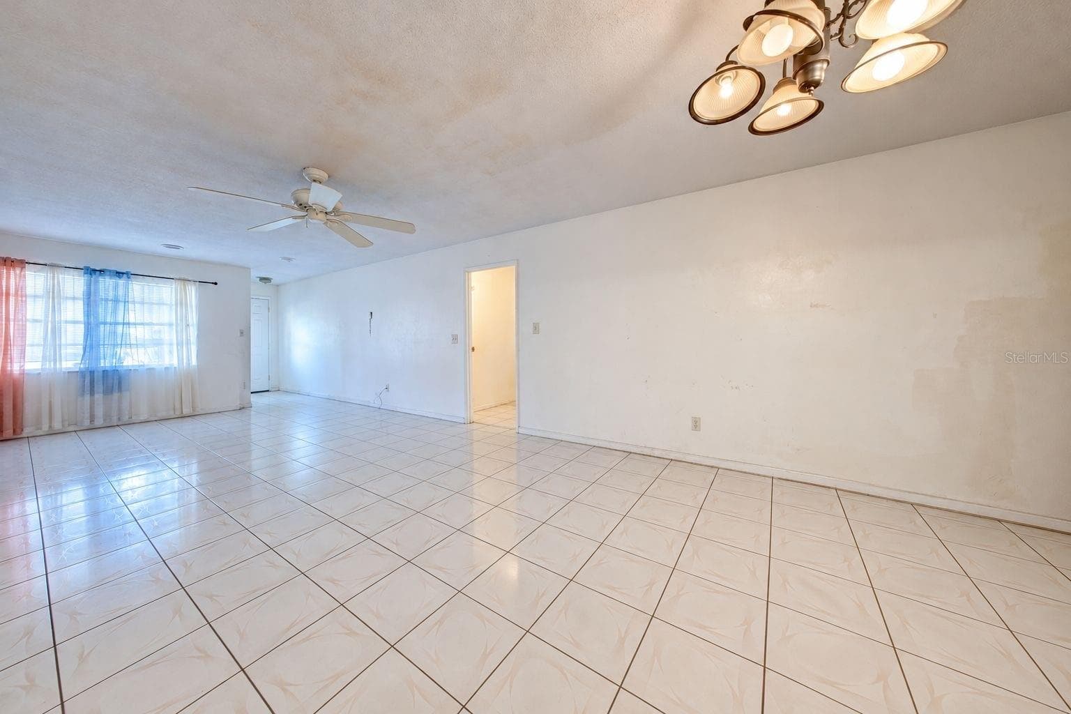 Single Family Residence at 4314 DERBYSHIRE LN, ORLANDO, photo 14 of 18