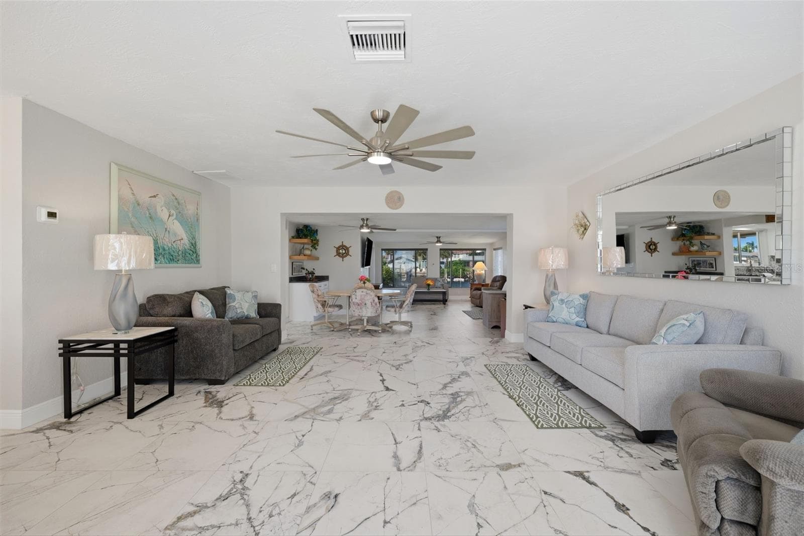Spacious open floor plan. Step down to the Family Room - 5513 BOWLINE BND, NEW PORT RICHEY