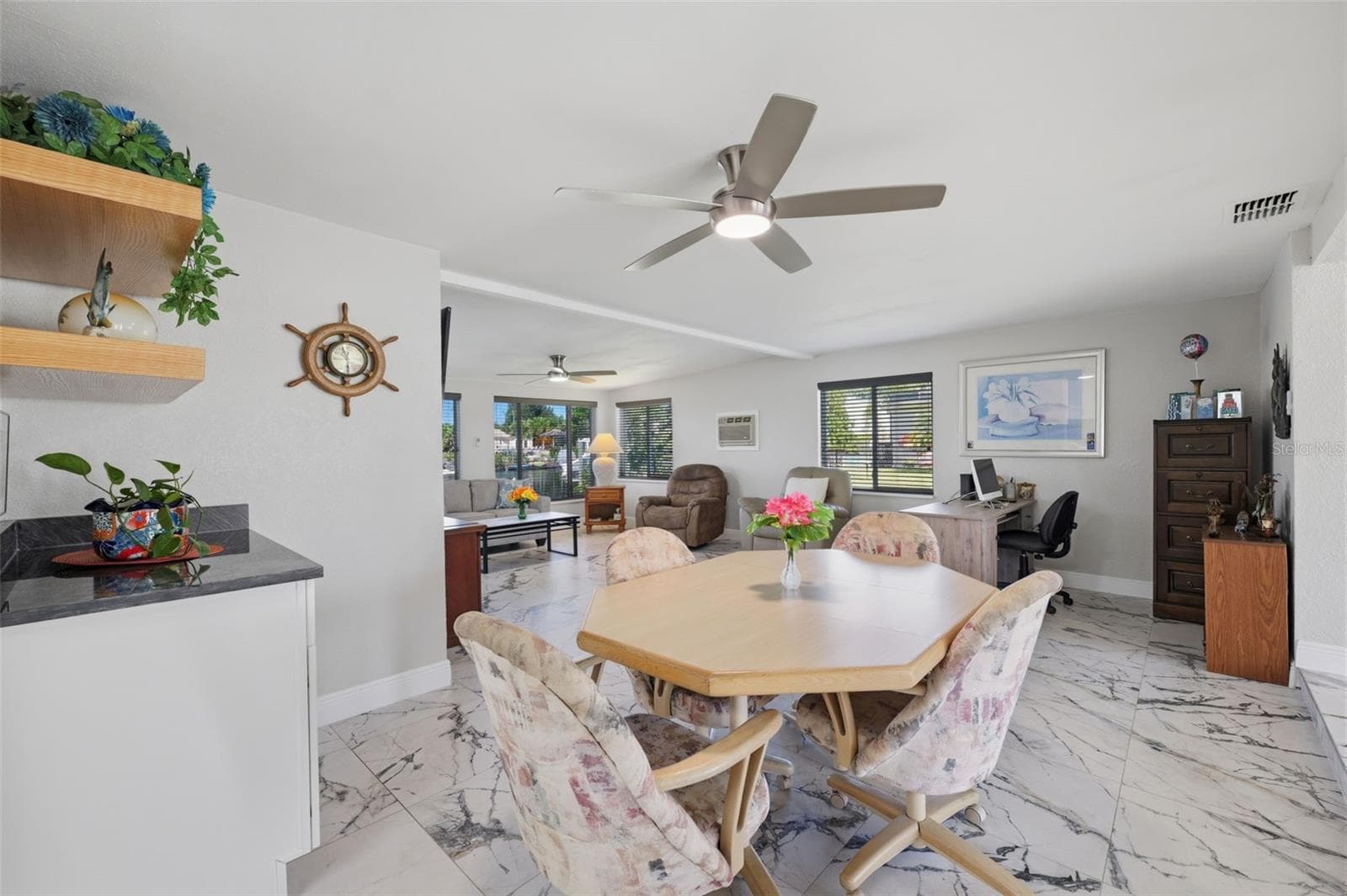 Updated ceiling fans. No popcorn ceilings. Updated ceiling textures through out - 5513 BOWLINE BND, NEW PORT RICHEY